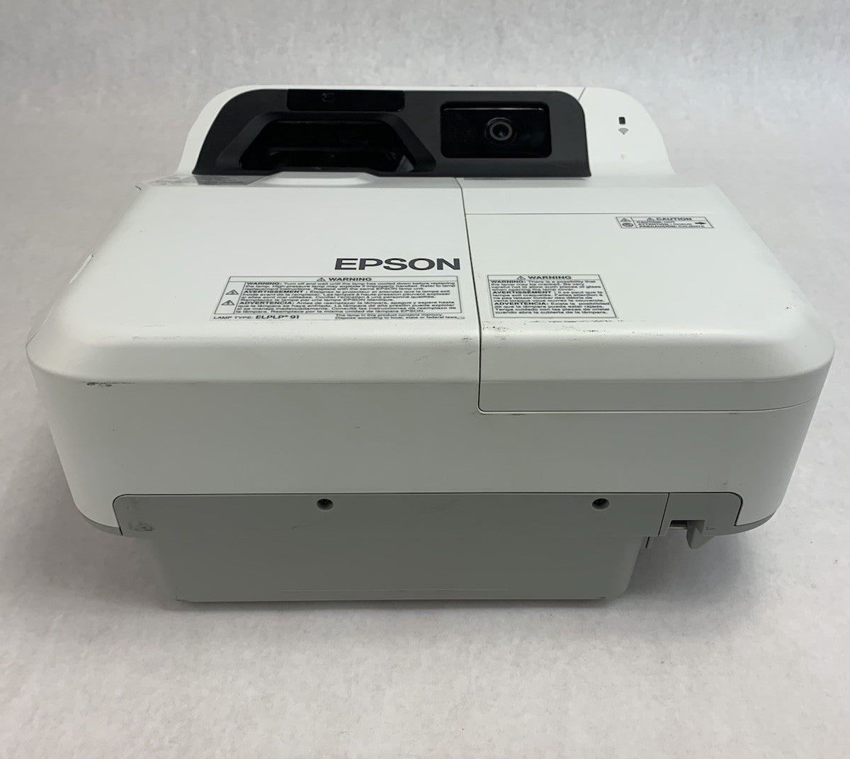 Epson PowerLite 695Wi H740A LCD Lamp Projector 749 Lamp Hours - No Remote1