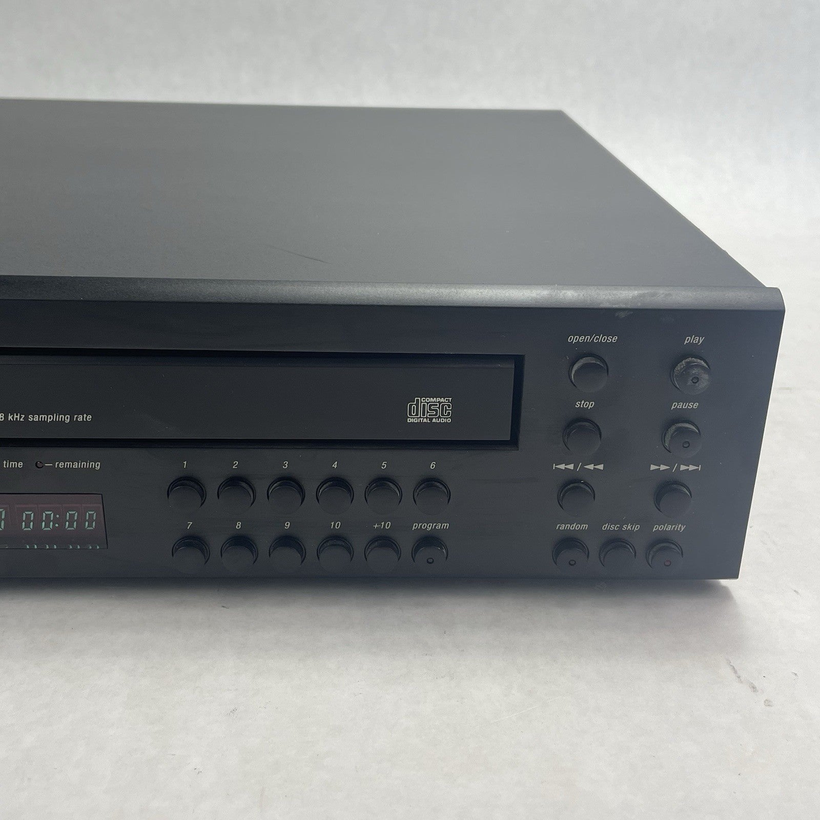 Adcom GCD-700 5 Disc CD Player Tested4