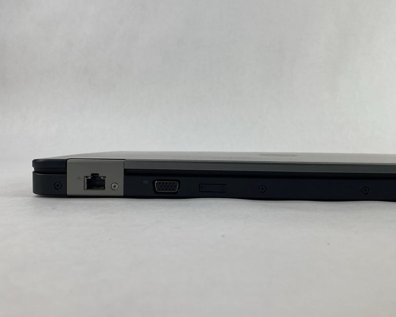 Dell Latitude E5570 15.6" i5-6300U 2.4GHz 8GB RAM No SSD/OS/AC - READ