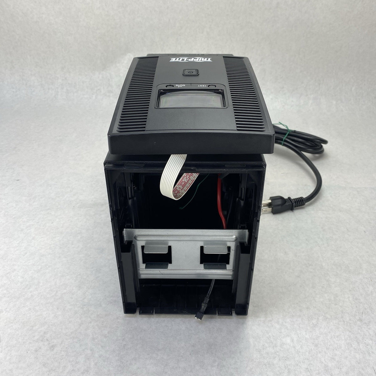 Tripp Lite SMART1500LCDT UPS - Tested9