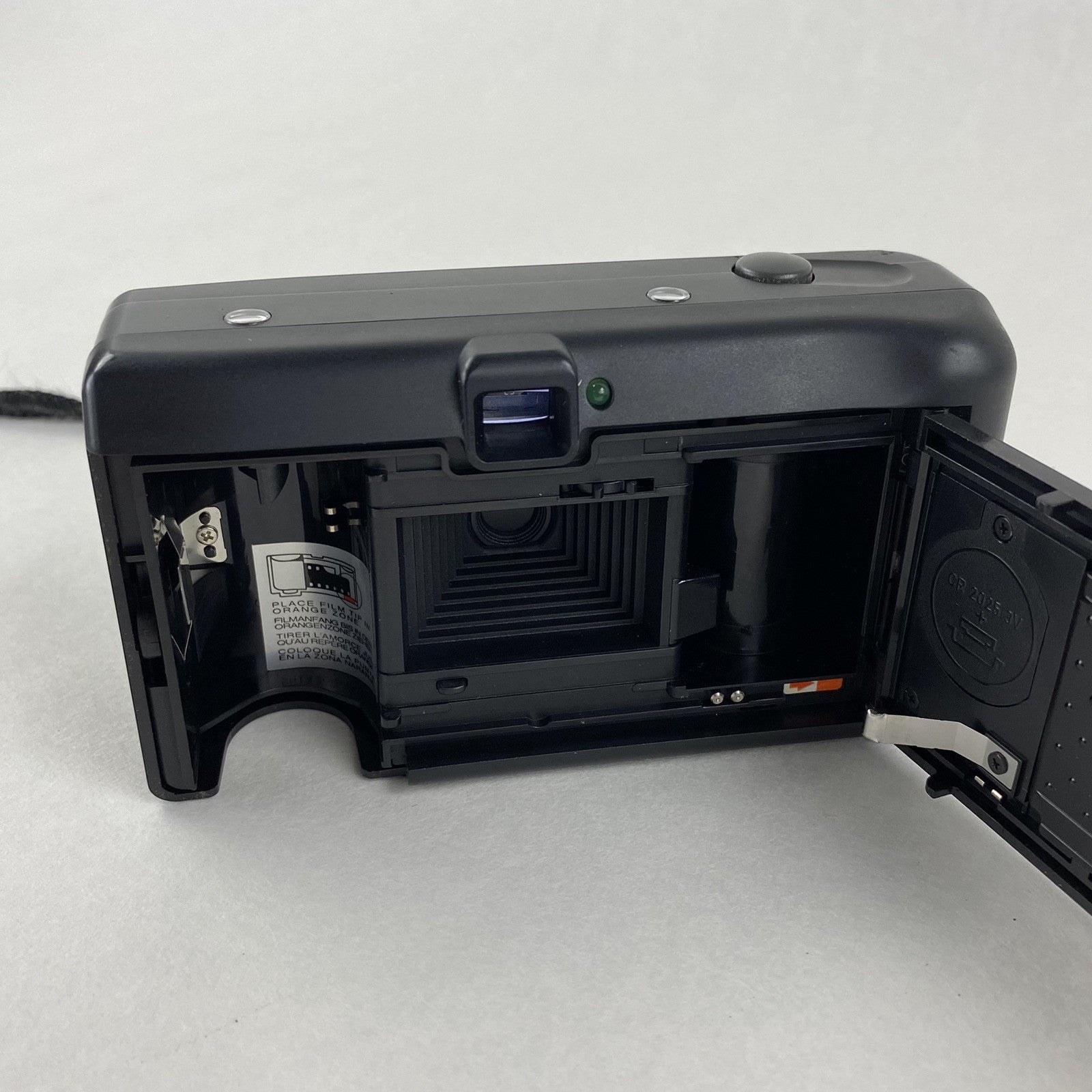 Minolta AF102 35mm Film Camera With Red-Eye Reduction8