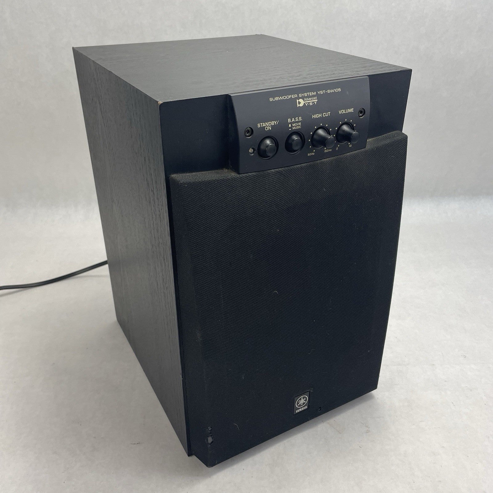 Yamaha YST-SW105 Powered Subwoofer 8" 80W Active Bass Speaker Home Theater0