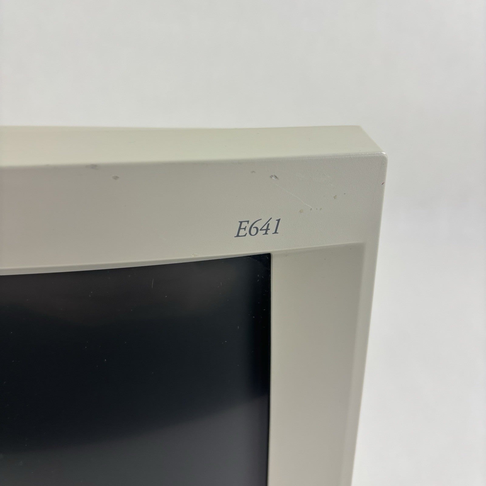 ViewSonic E641 14" VGA Color CRT Computer Monitor Dim No Stand Retro Gaming