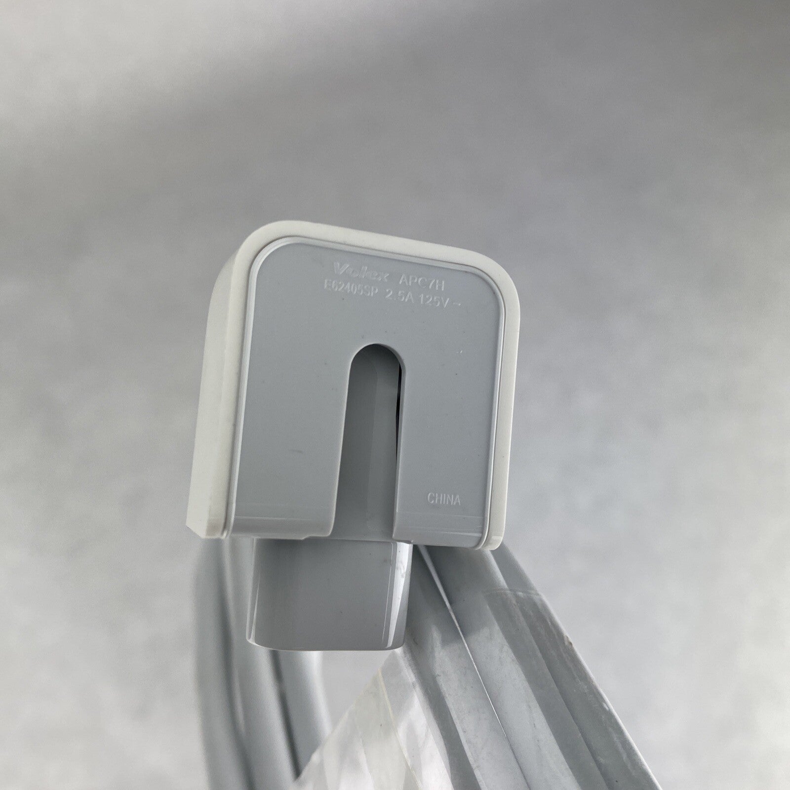 Apple Macbook Charger Volex APC7H Power Cord Charging Extender Cable White NOS