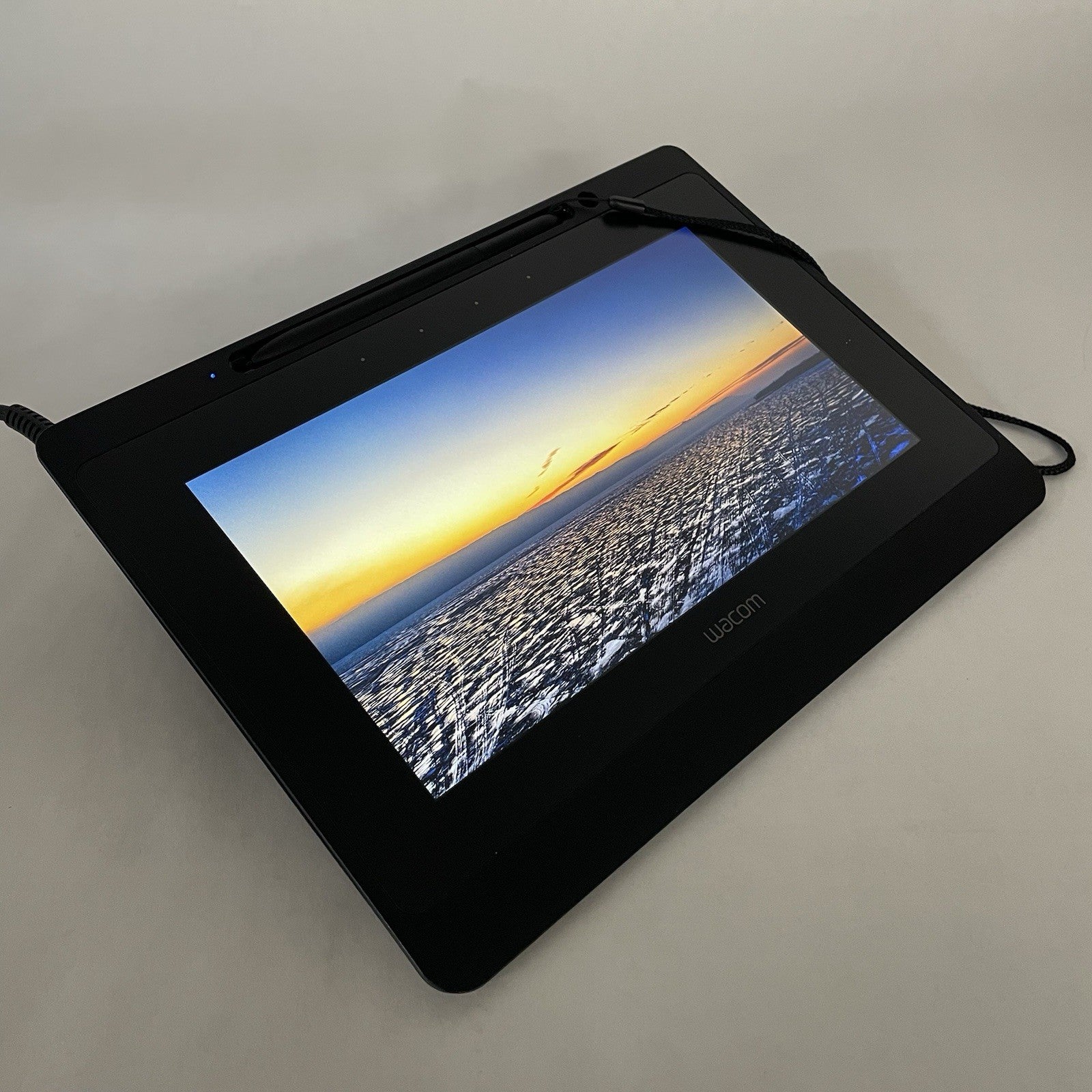 Wacom DTU-1141B 10.1" FHD Drawing Tablet - No Power Cord & Cord Cover1