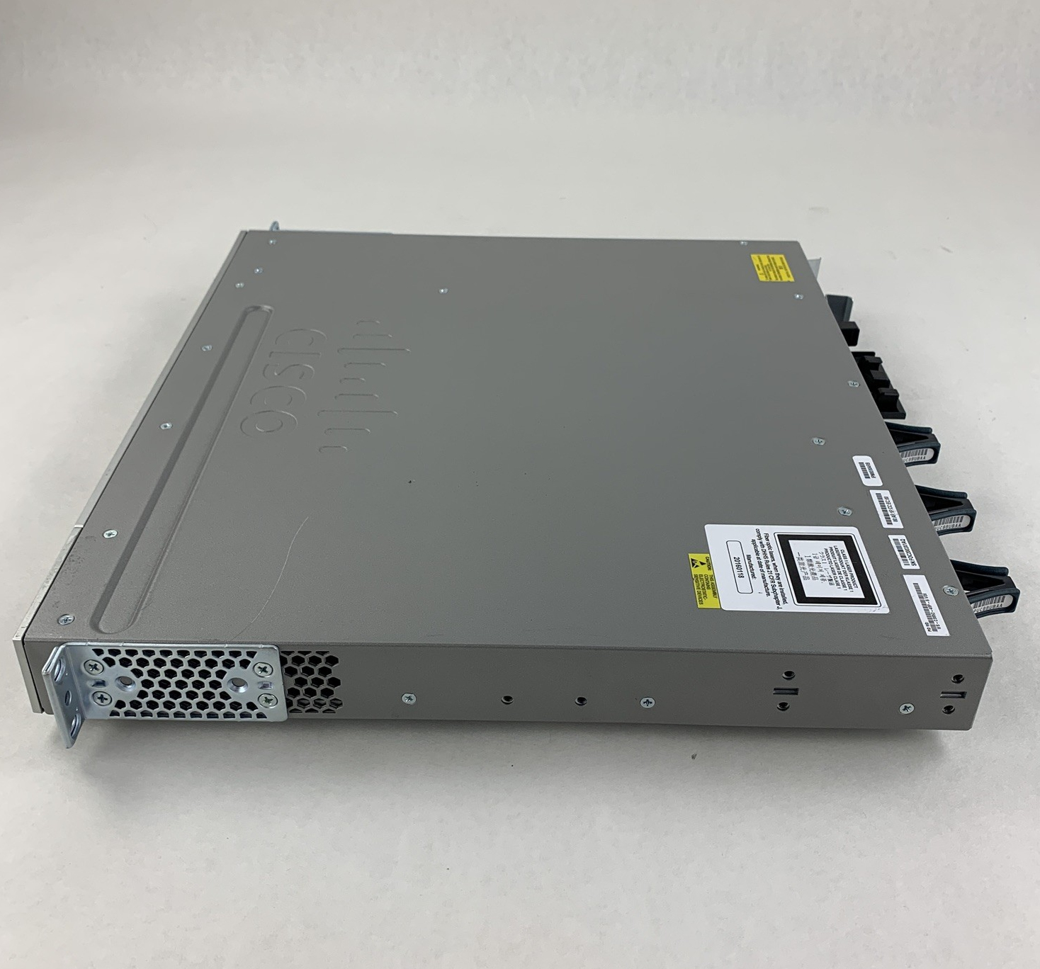 Cisco WS-C3850-48P-S V06 Catalyst 3850 w/ C3850-NM-4-1G Switch Tested Reset