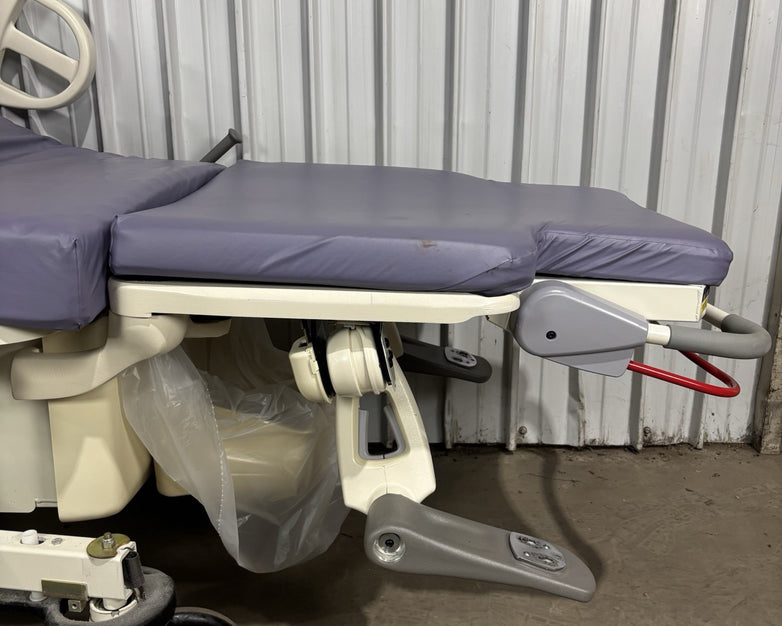 Stryker LD304 Birthing Bed Powers and Lifts Torso Hydraulic Stuck