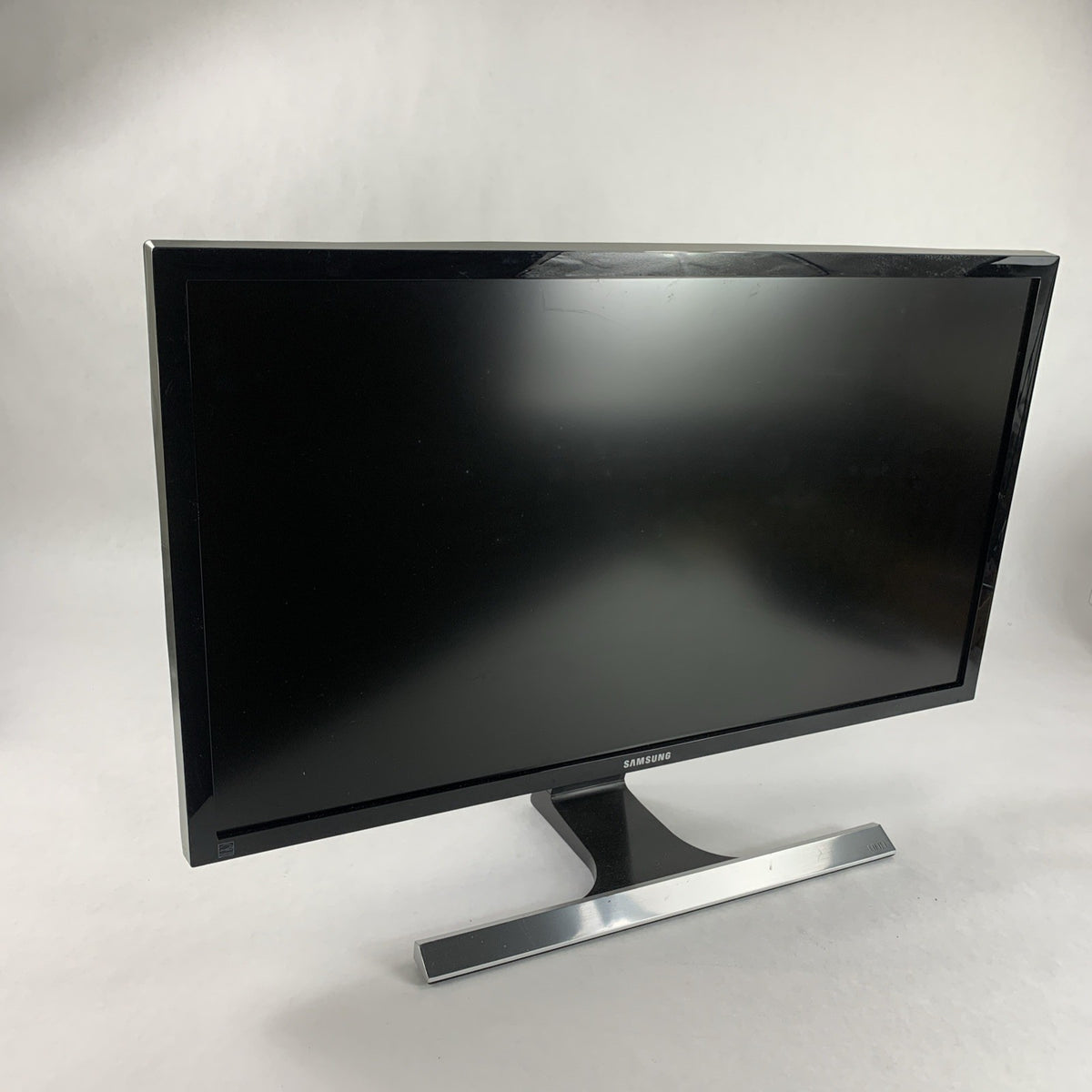 Samsung U28E590D 28" 4K UHD Desktop Monitor UE590 Series0