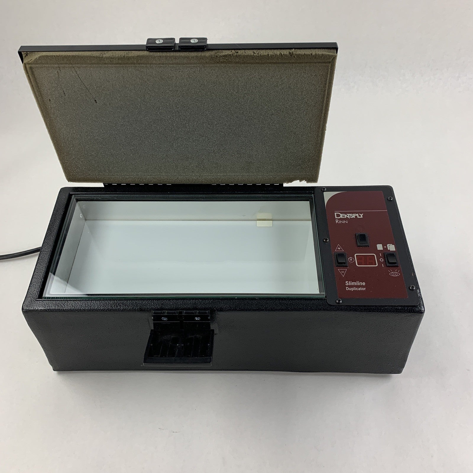 Dentsply 72-1212 RNN X-RAY Film Duplicator Powers On