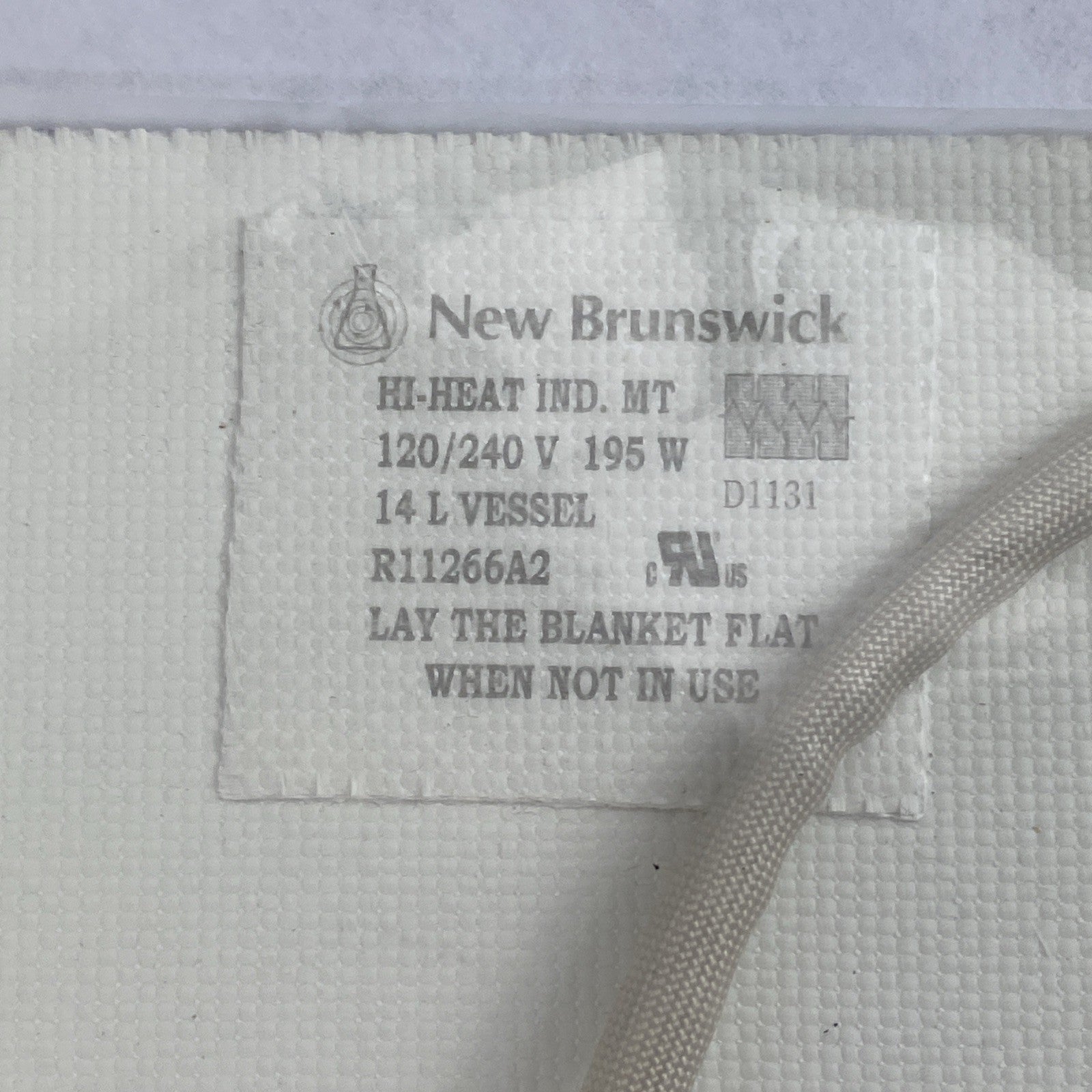 New Brunswick M1376-8013 Fermentation Heating Pad Blanket 27.5" x 11.5" For 14 L6