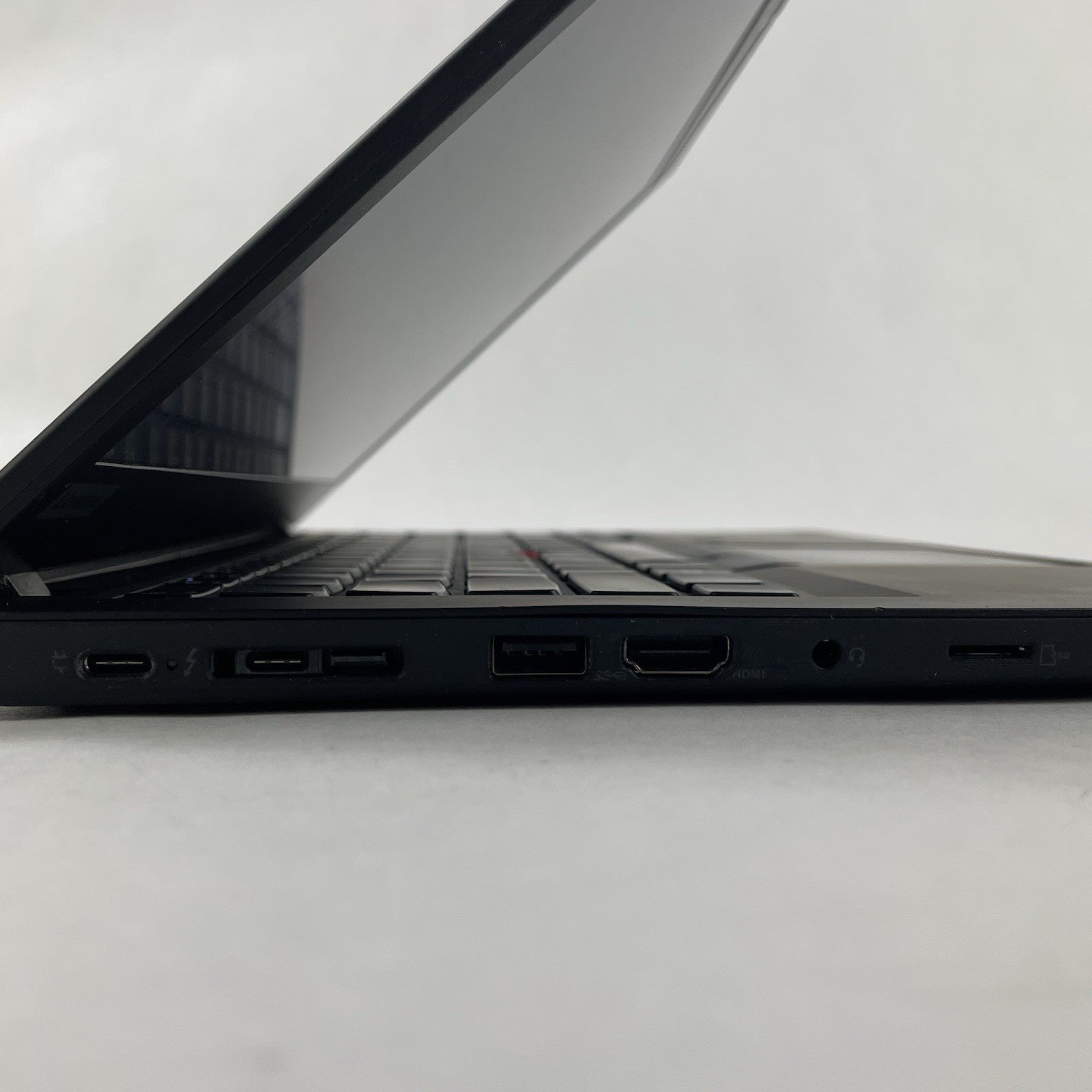 Lenovo ThinkPad T14 Gen1 14" i5-10310U 1.70 GHz 8 GB RAM No SSD/OS/AC4