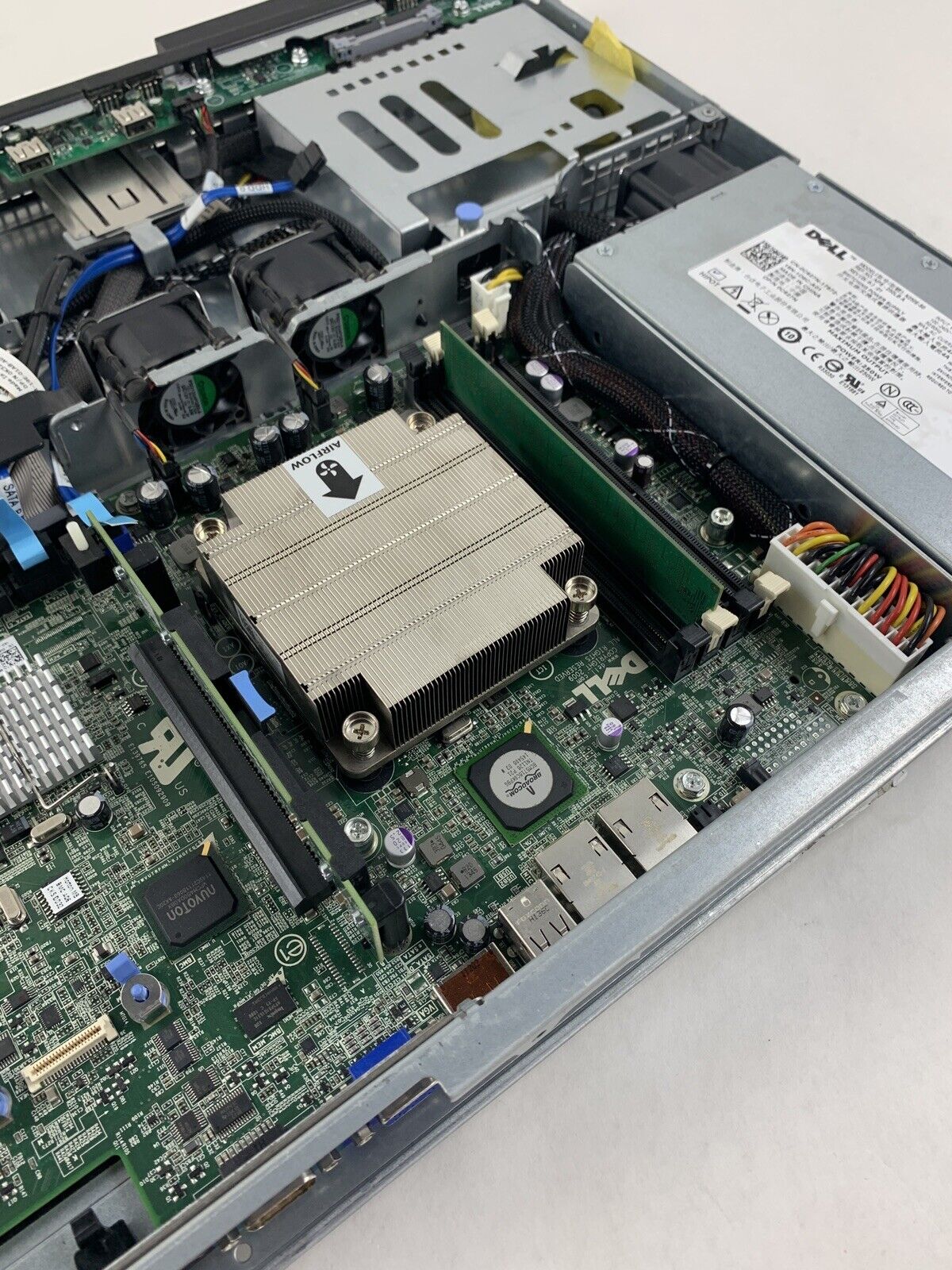 Dell Poweredge OEMR XL R210 Server 1xPentium G6950 2.8 GHz 1 GB Ram No OS No HDD