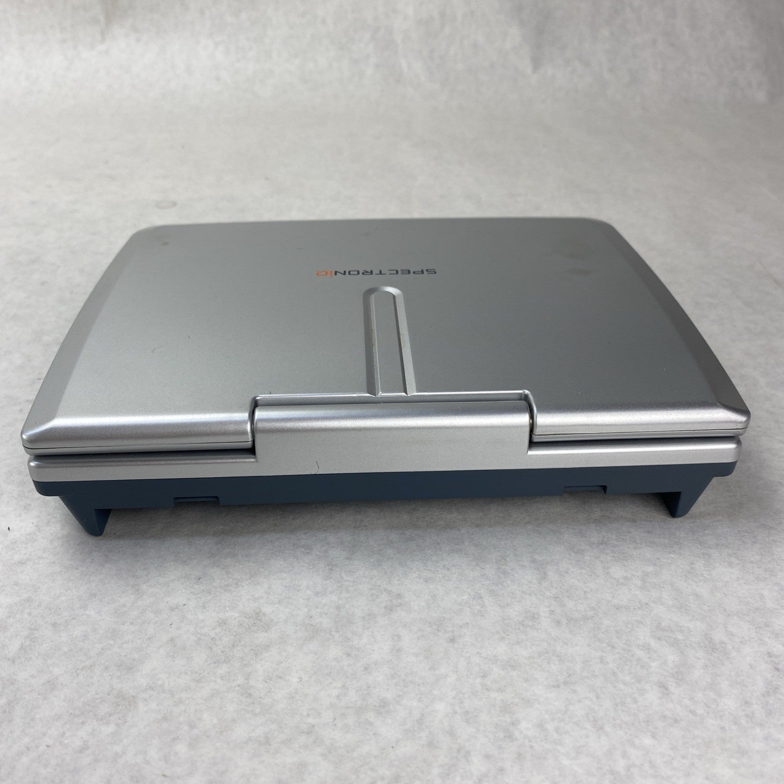 SpectroniQ PDV-700 Portable DVD Player 7" LCD With Travel Case - No Battery6