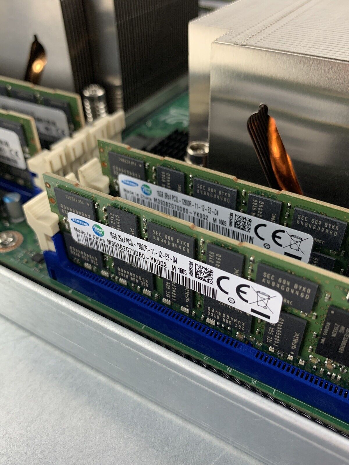 Tintri SYS-T885 24x HDD Dual Controller Blade 2x E5-2680V2 2.8 128 GB No HDD/OS