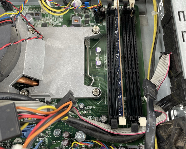 Dell Optiplex 7010 SFF i5-3570 3.40 GHz 4 GB RAM No HDD/OS
