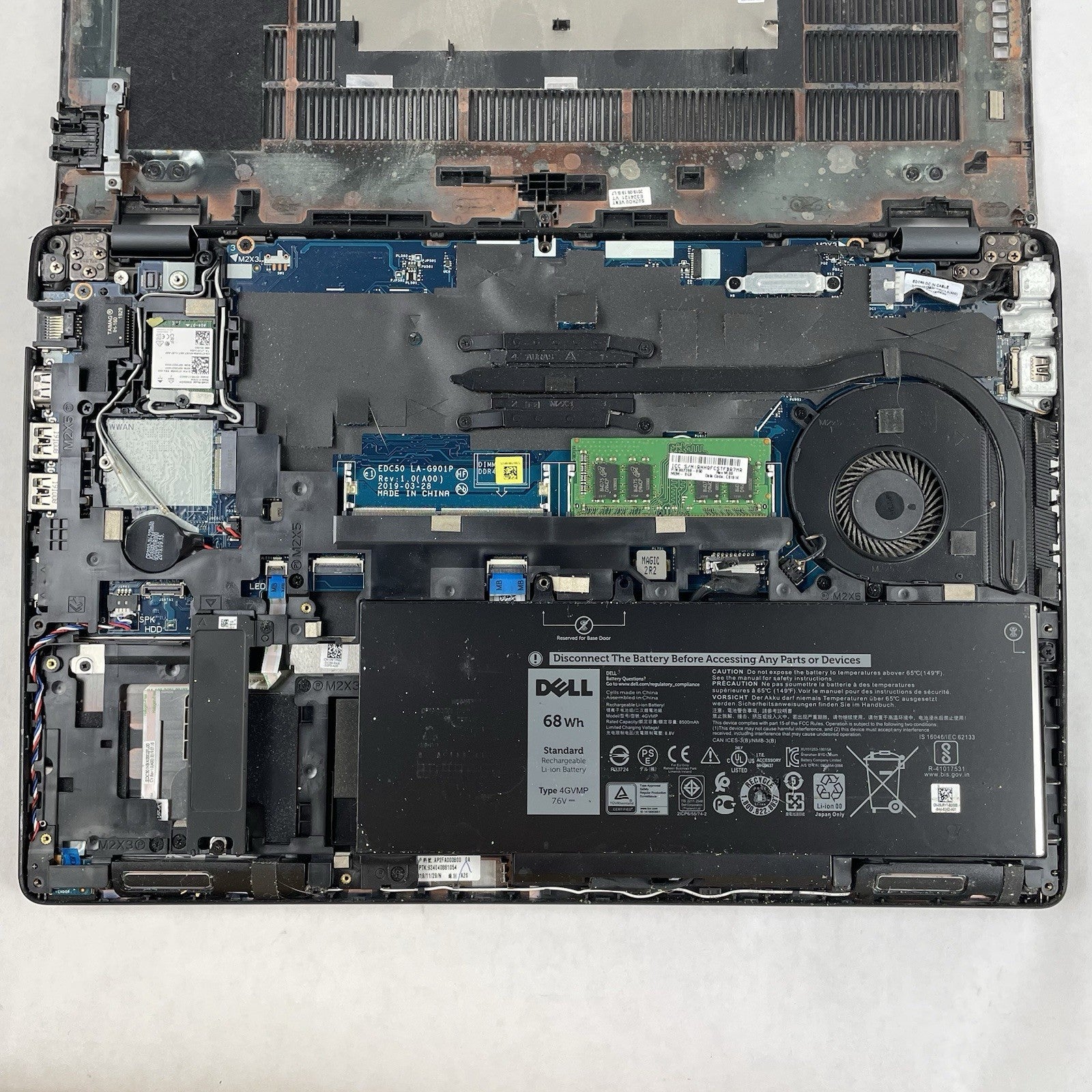 Dell Latitude 5500 15.6" i5-8265U 1.60 GHz 8 GB RAM No SSD/OS/AC17