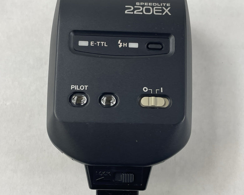 Canon Speedlite 220EX Shoe Mount External Flash w/ Soft Case Untested