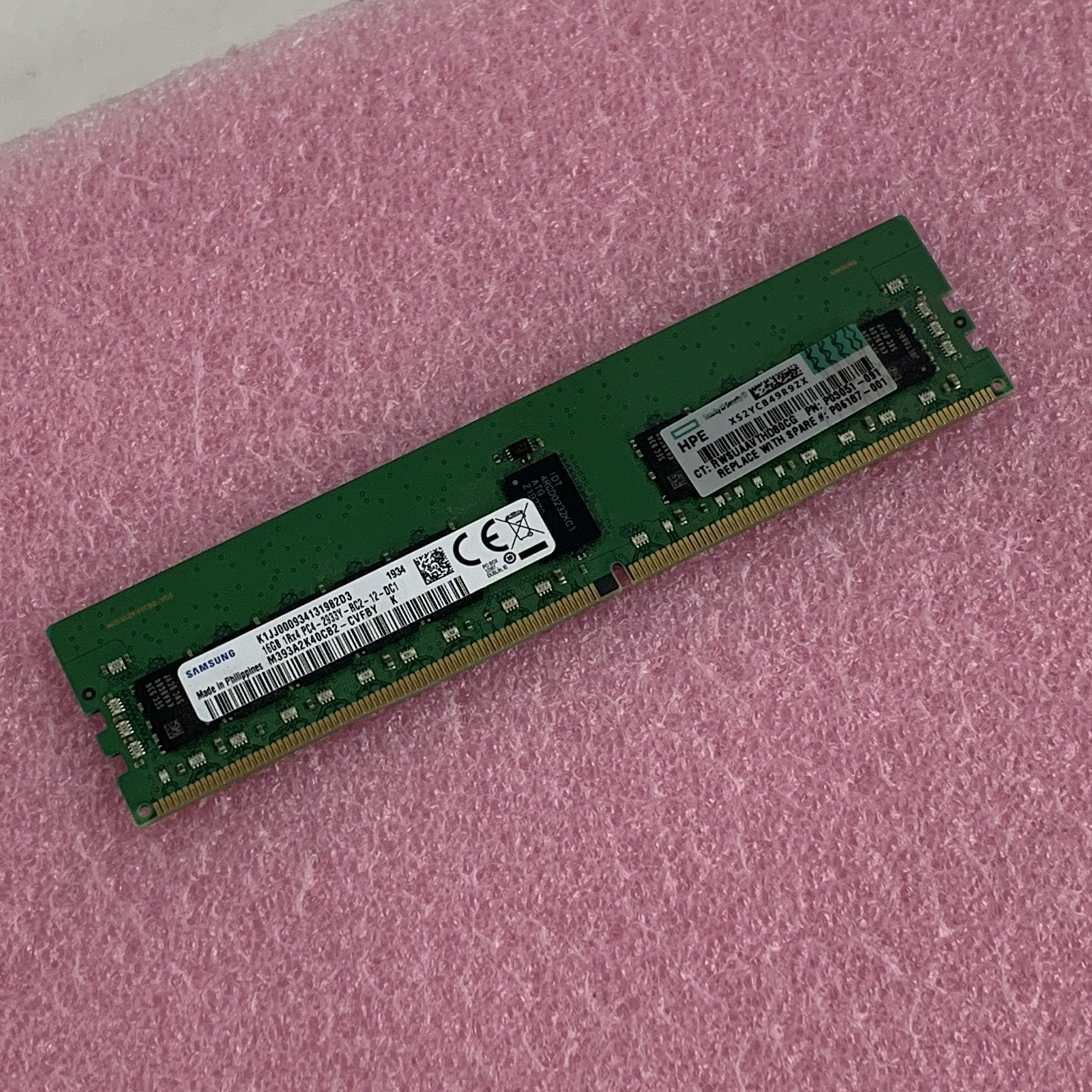 Samsung M393A2K40CB2-CVFBY 16 GB PC4-2933Y-R 1Rx4 DDR4 ECC Server Memory RAM0