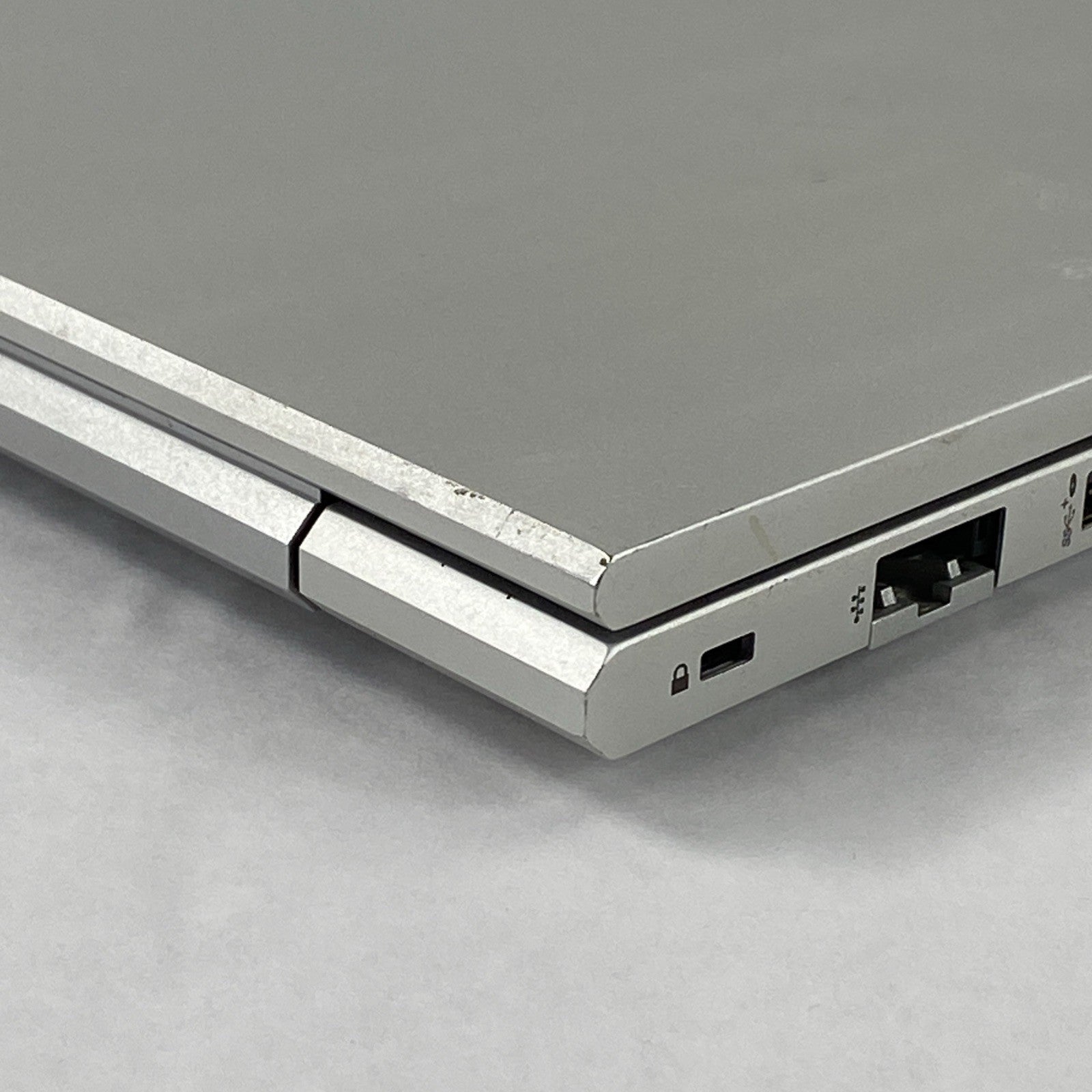 HP EliteBook 655 G10 AMD Ryzen 7 Pro 7730U 2.00 GHz 16 GB RAM 15.6" No HDD No OS