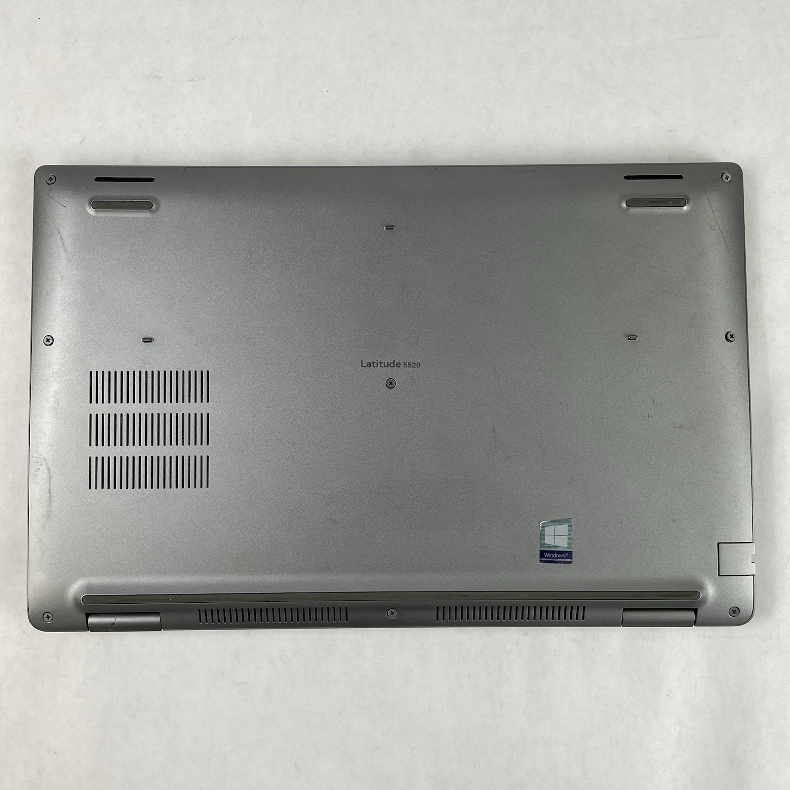 Dell Latitude 5520 15.6" i5-1135G7 2.40 GHz 8 GB RAM No SSD/OS/AC/Batt13
