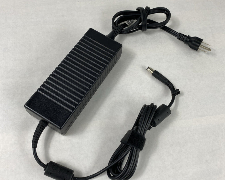 HP HSTNN-LA01-E 135W 19.5V 6.9A 7.4mm Barrel AC Power Adapter (Lot of 10)