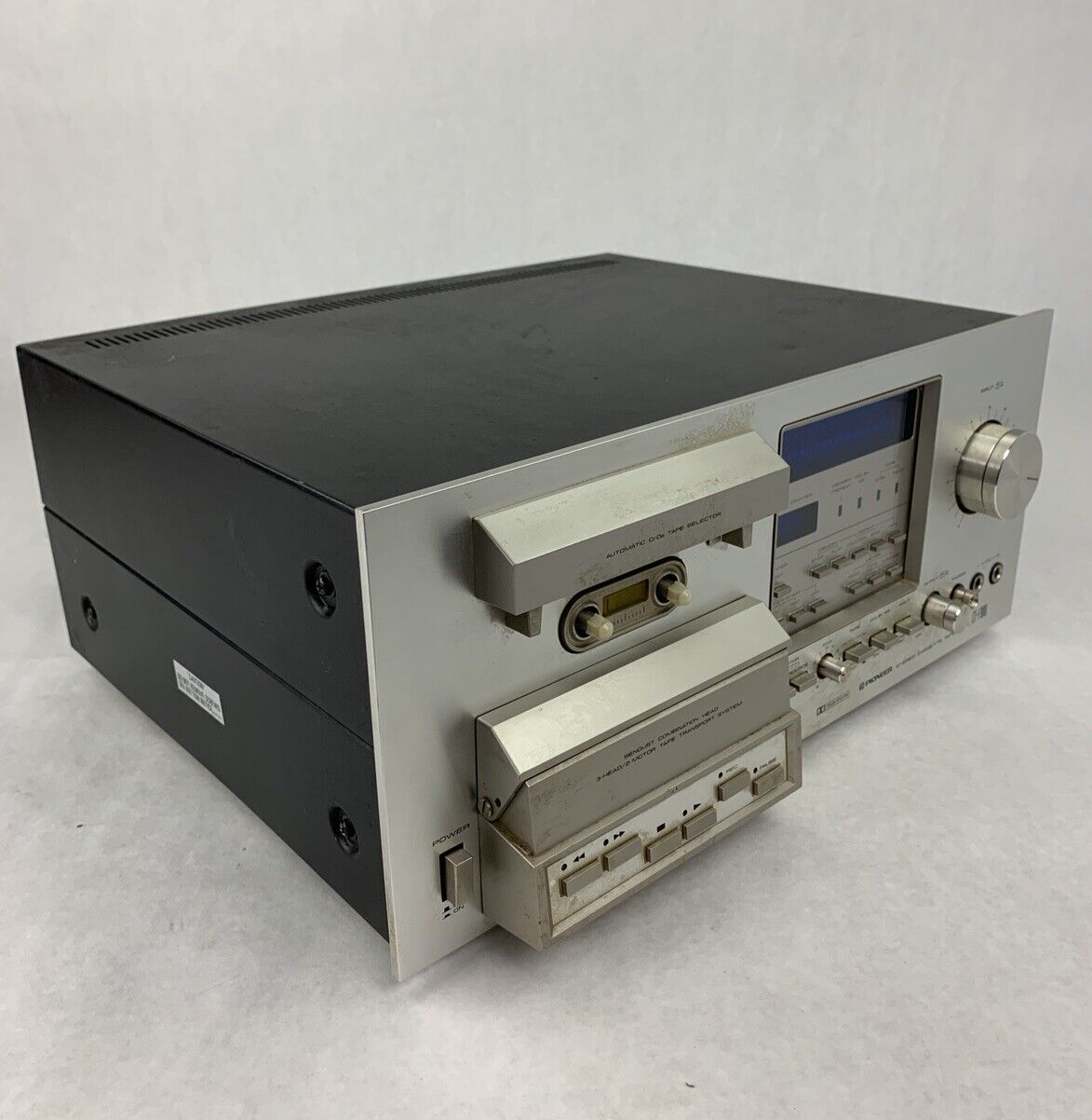 Pioneer CT-F900 Cassette Deck Tape Deck Recorder Powers On For Parts and Repair