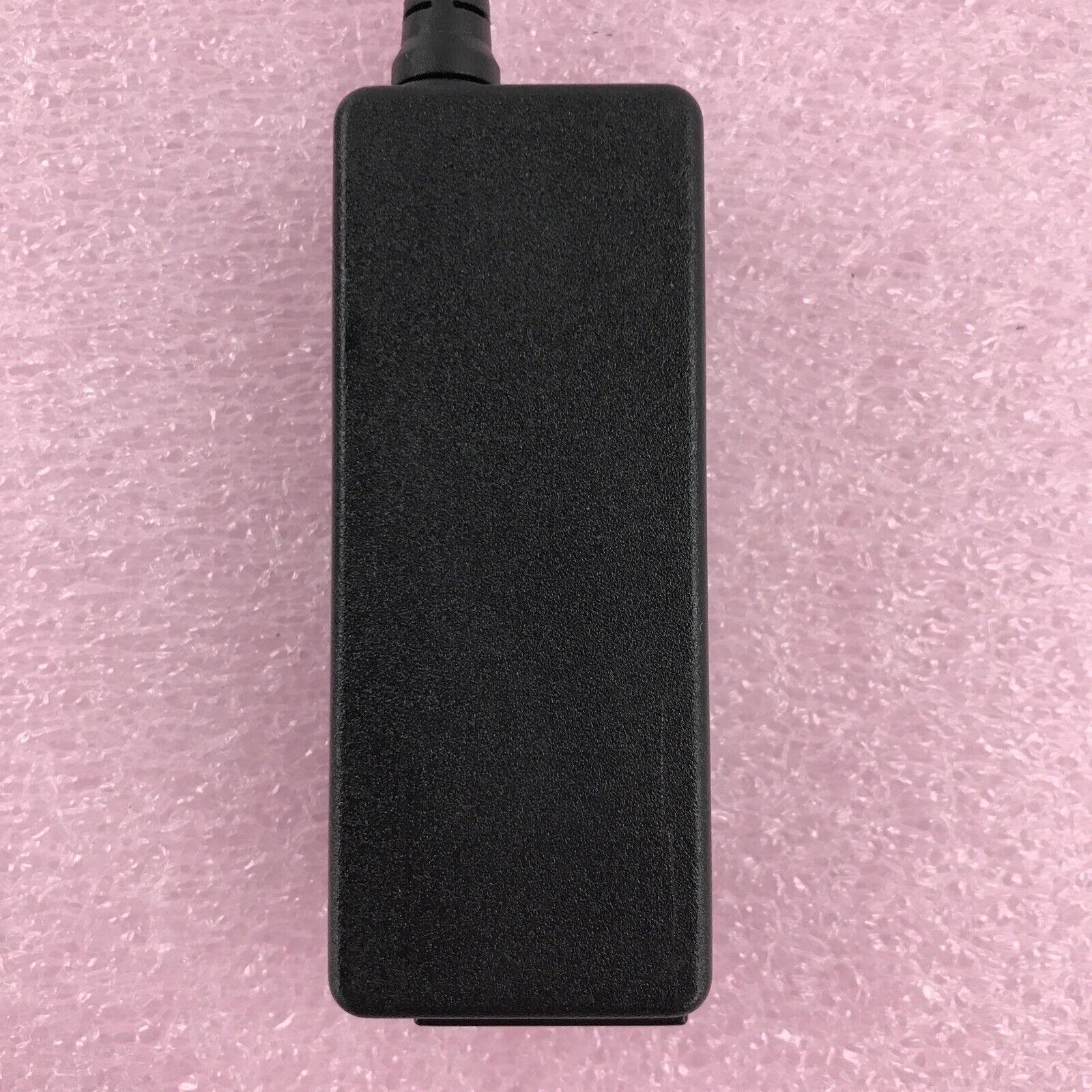 Lenovo ADP-30SH B Laptop AC Adapter 20V 1.5A 36001806 (Lot of 2)
