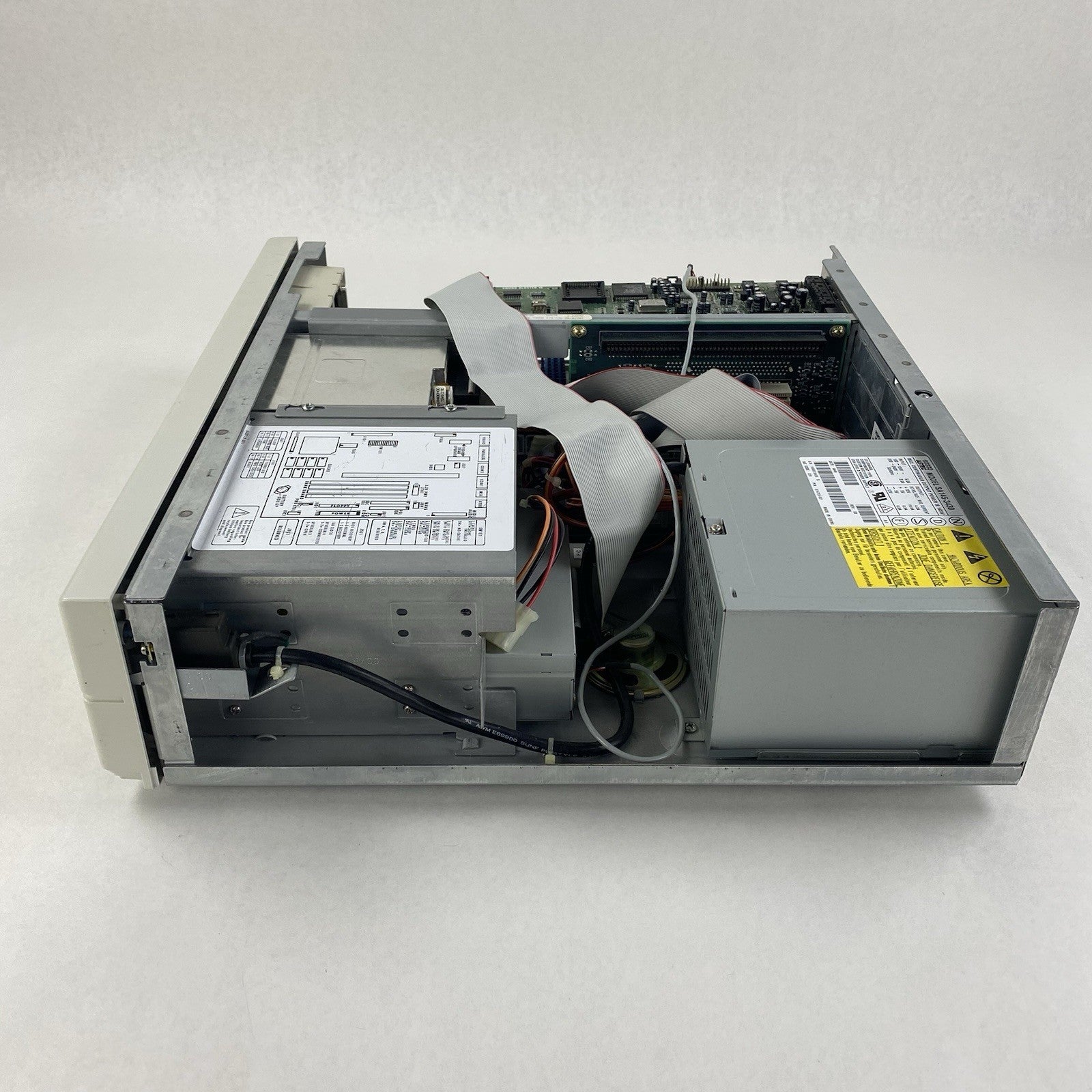 Zenith Z-Station ZEP-8370-QB DT Pentium 90MHz 32MB RAM No HDD No OS