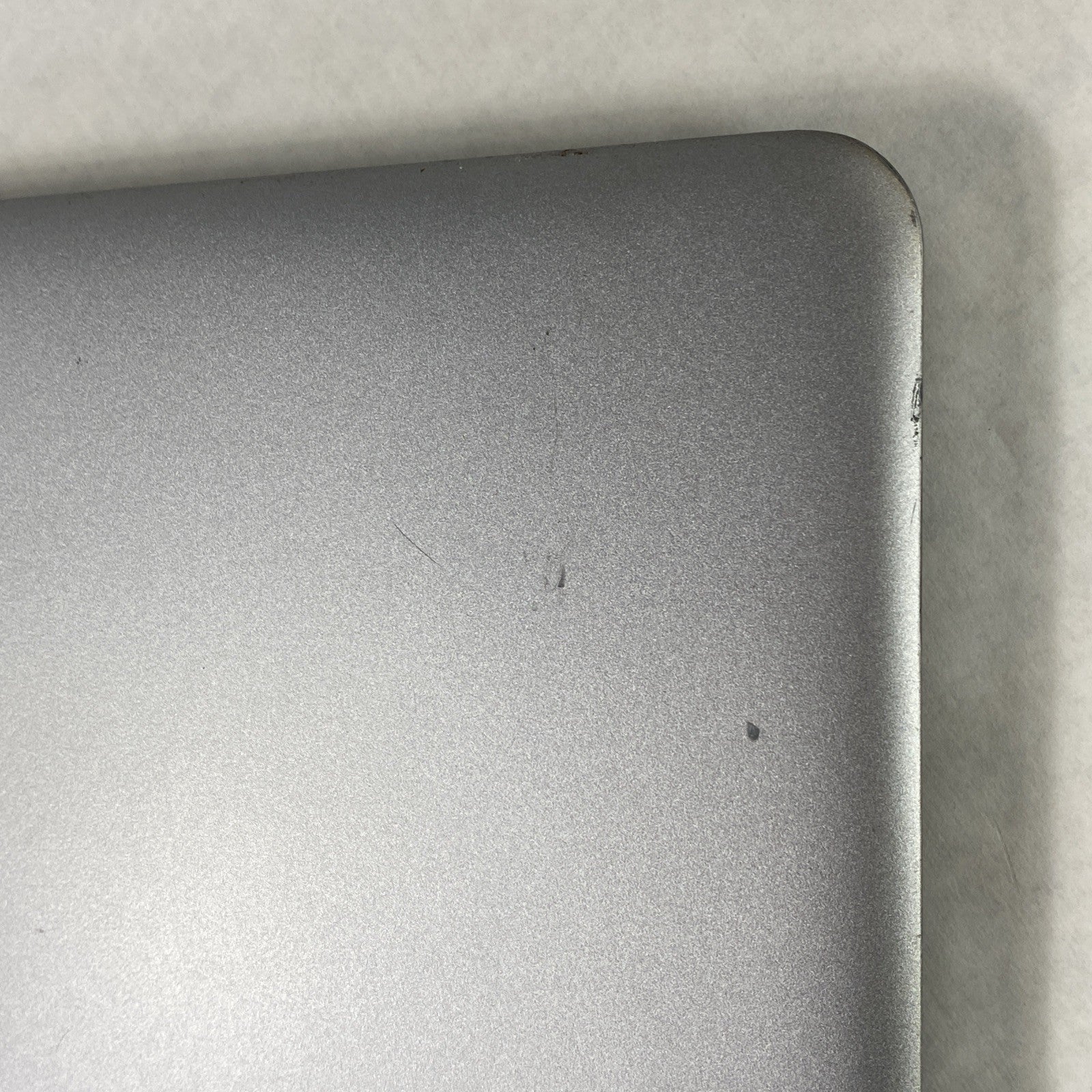HP EliteBook 850 G3 Core i7-6600U 2.6GHz 8GB RAM 15.6" No Battery No HDD No OS