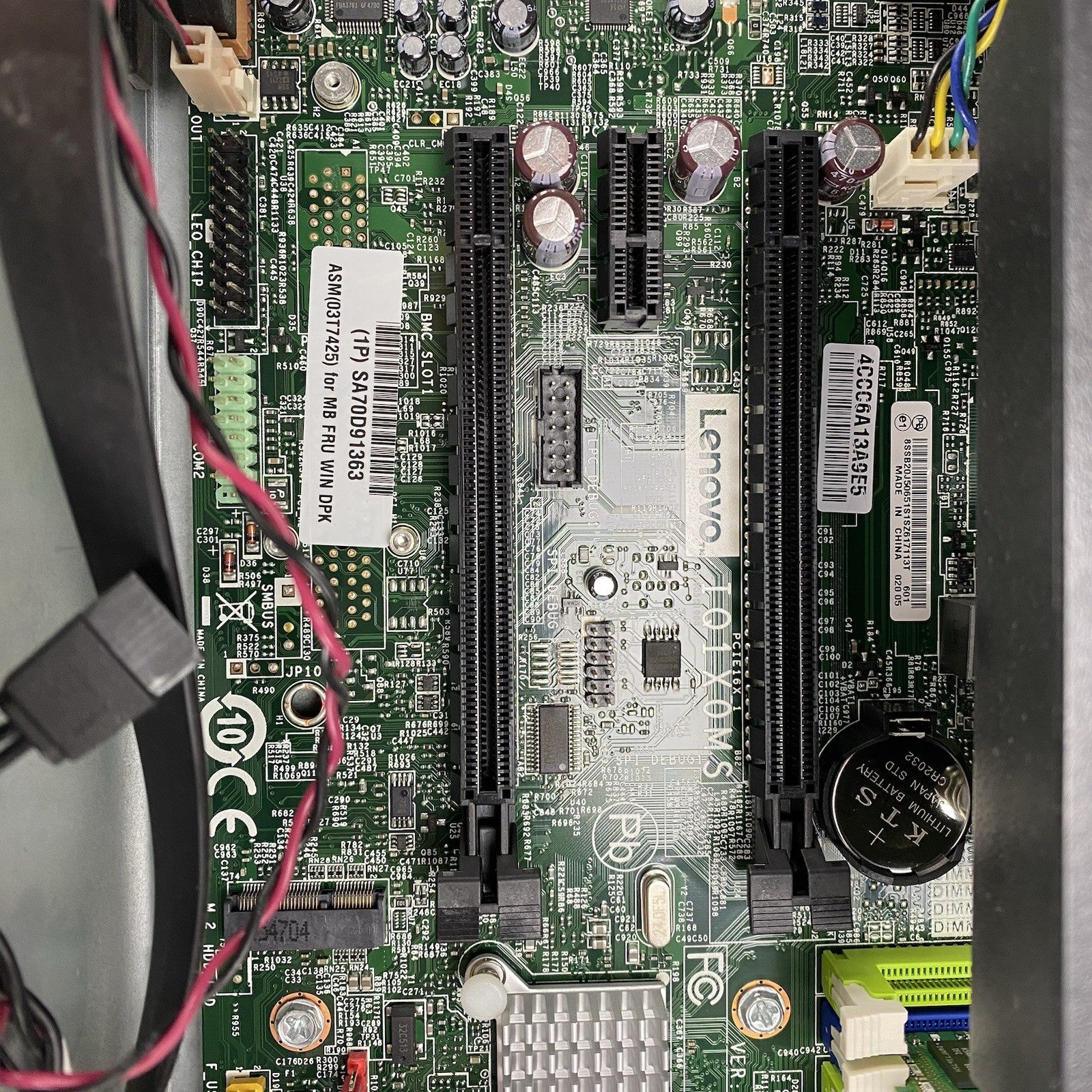 Lenovo ThinkCentre M900 SFF Intel Core i5-6500 3.2GHz 8GB RAM No HDD No OS