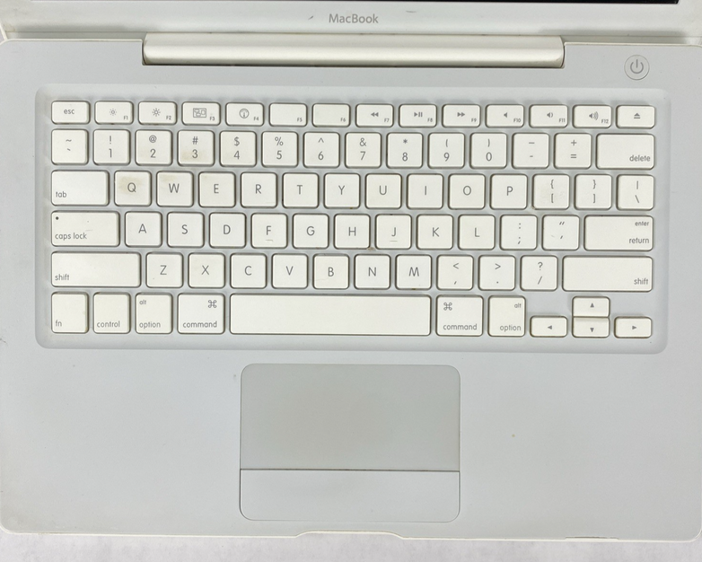 Apple MacBook A1181 2008 13" 2.1GHz Core 2 Duo 1GB RAM No HDD No OS No Battery