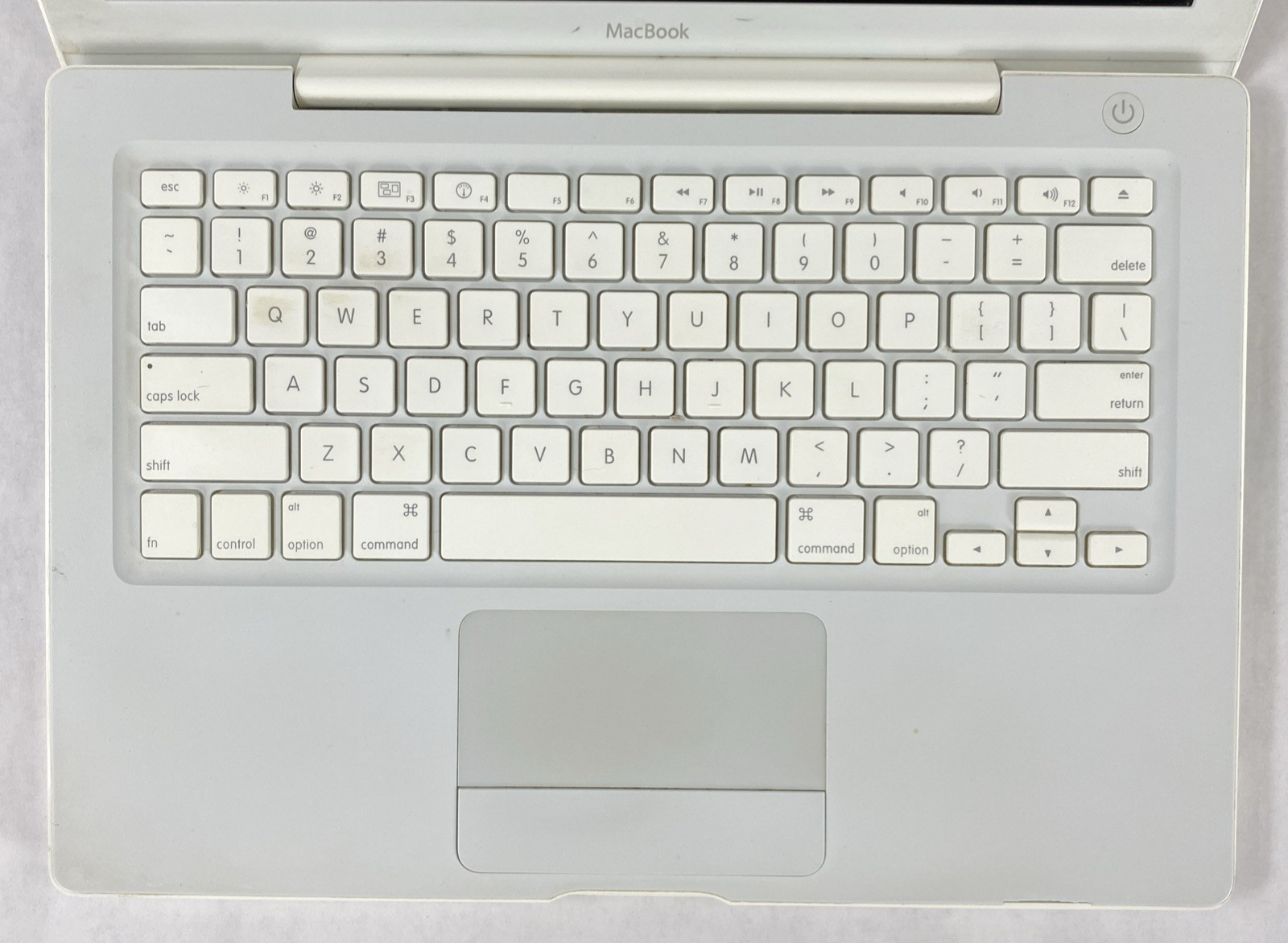 Apple MacBook A1181 2008 13" 2.1GHz Core 2 Duo 1GB RAM No HDD No OS No Battery5