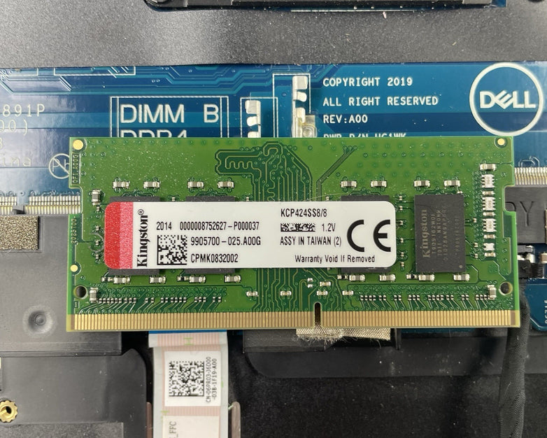 Dell Latitude 5400 14" i5-8365U 1.60 GHz 8 GB RAM No SSD/OS/AC/Batt- Bad Bottom