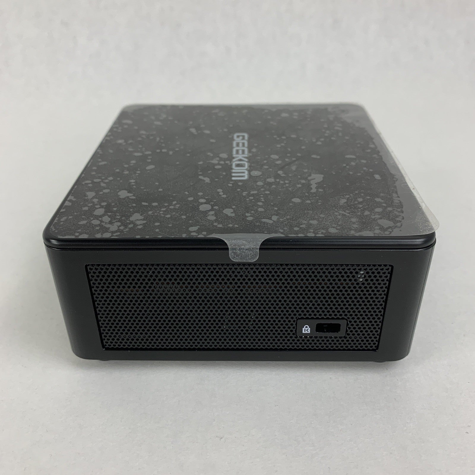 Geekom GM08i5T Mini PC Intel i5-8279U 2.4 GHz 16 GB RAM No OS No HDD No AC