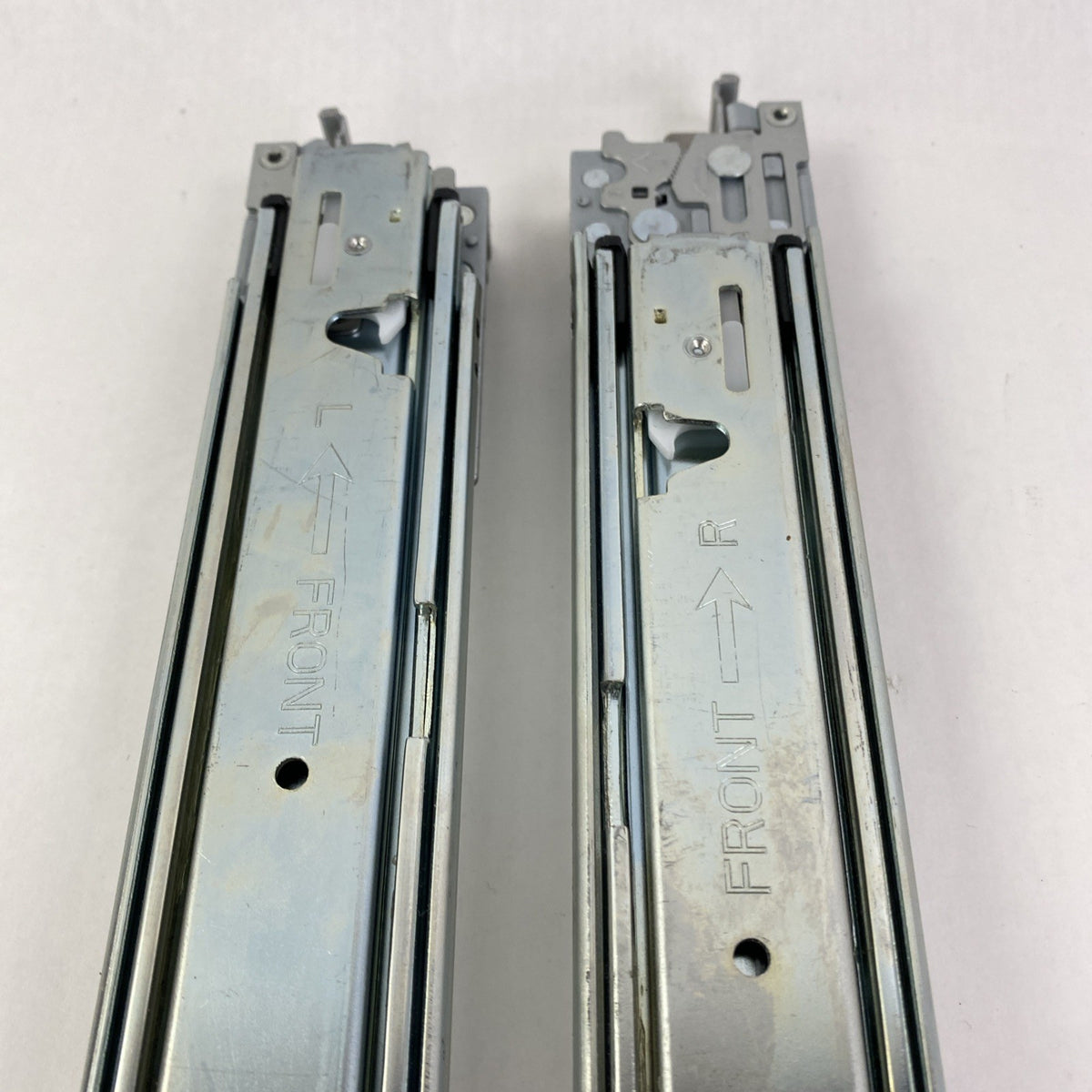 IBM 68Y9724 68Y9725 Right and Left Sliding Rails12