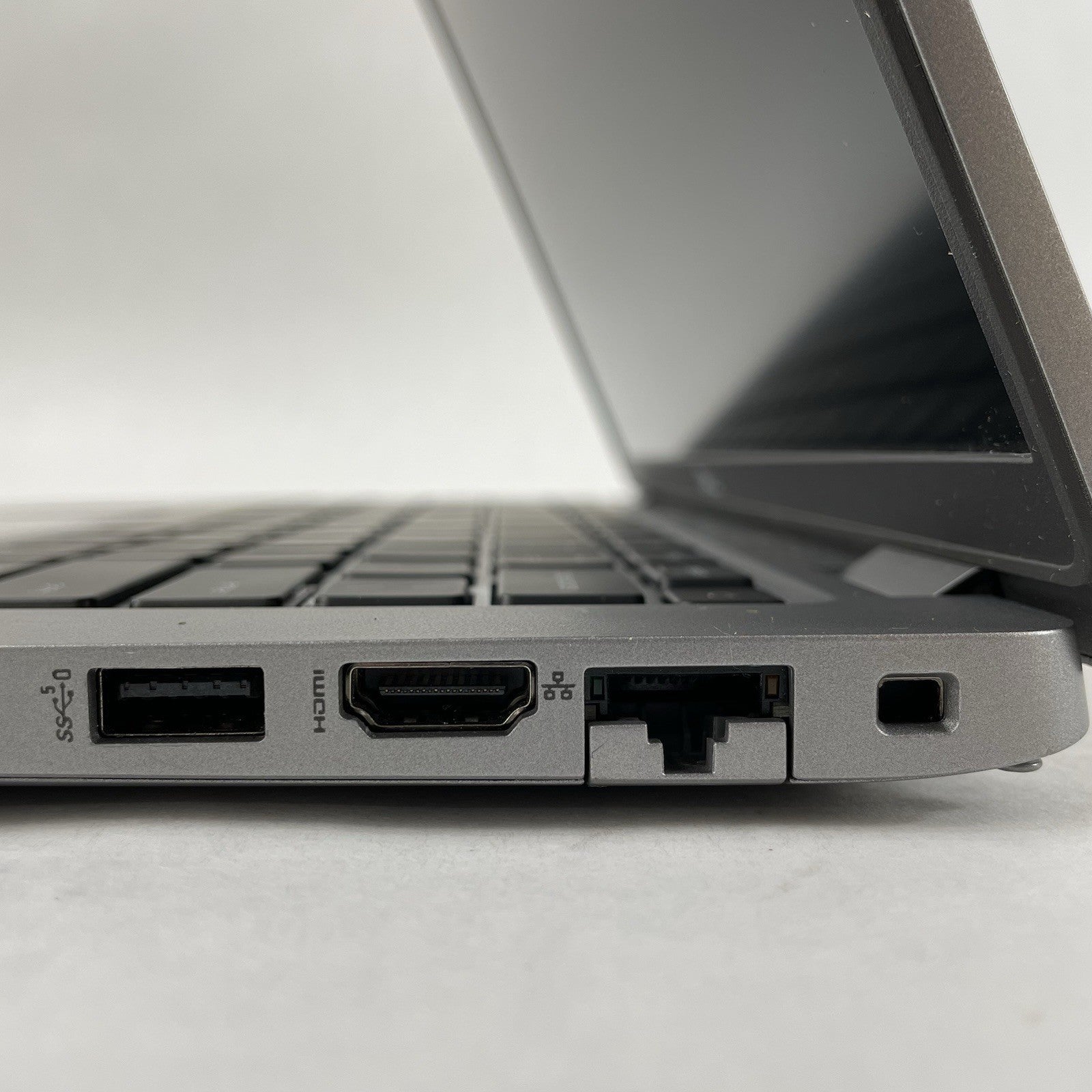 Dell Latitude 5430 14" i5-1235U 3.96 GHz 16 GB RAM No SSD/OS/AC9