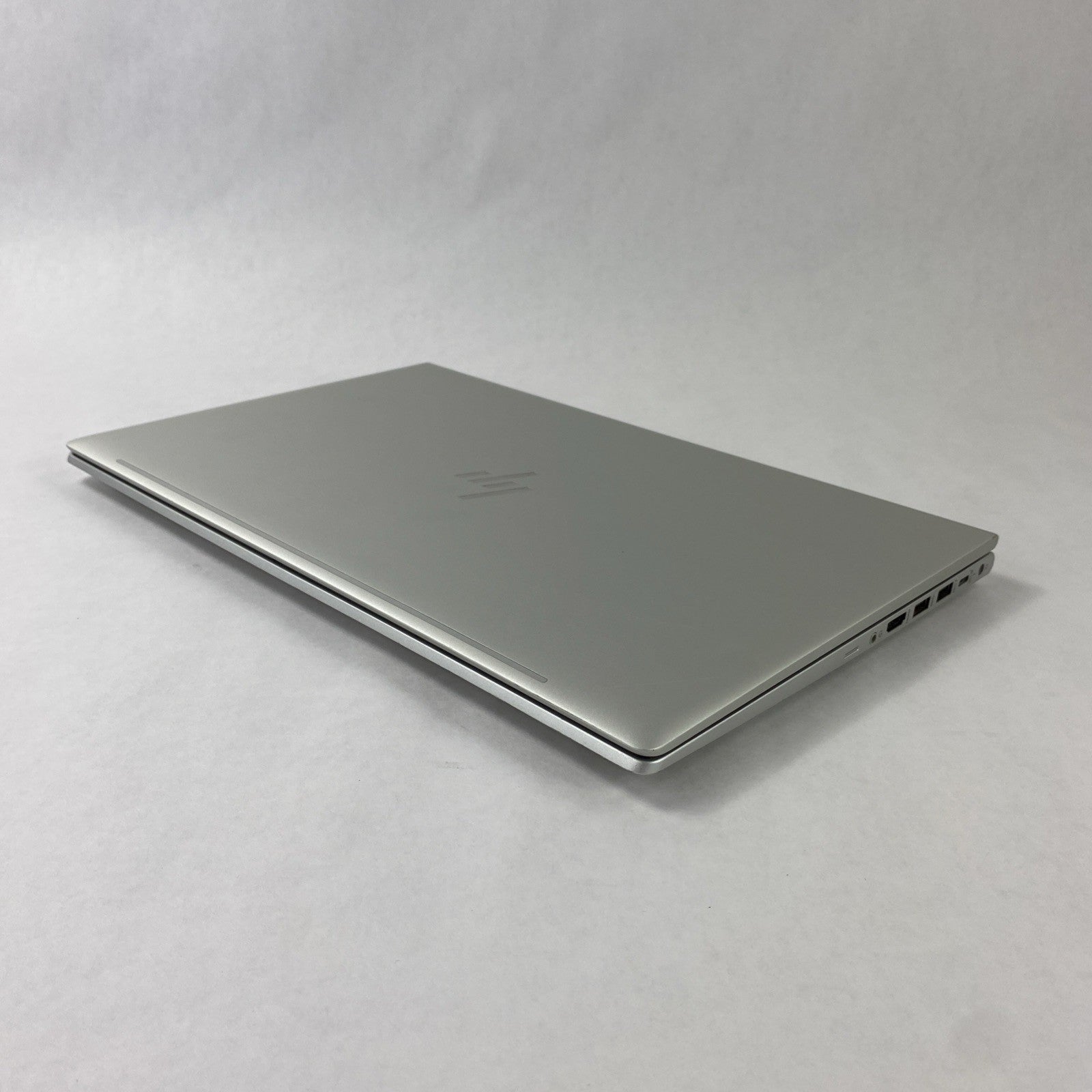 HP EliteBook 655 G9 AMD Ryzen 5 Pro 5675U 2.30 GHz 16 GB RAM 15.6" No HDD No OS
