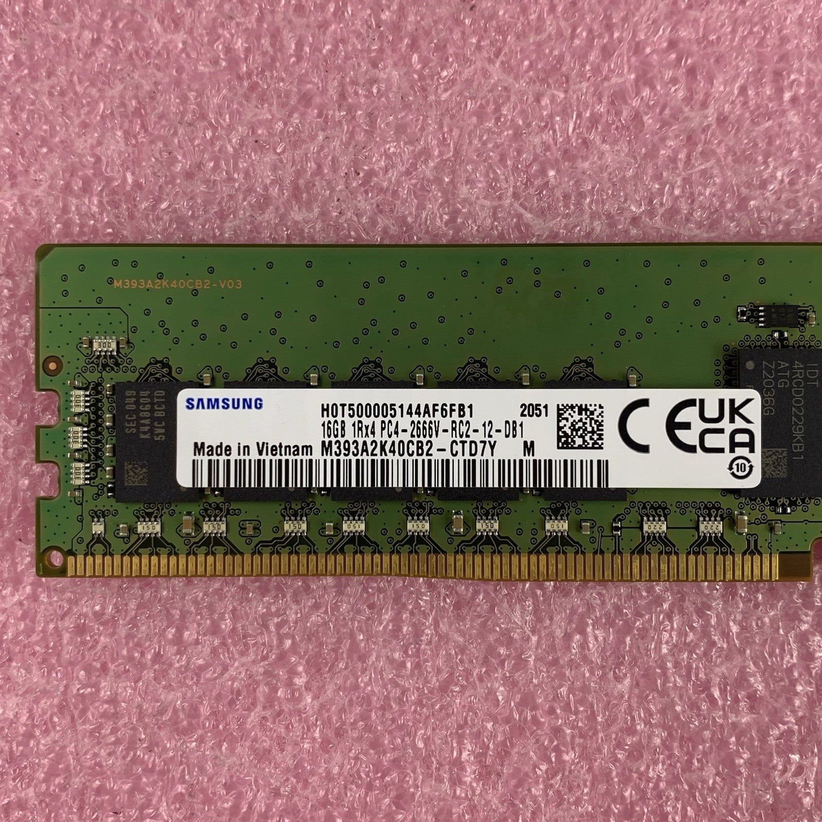 Samsung M393A2K40CB2-CTD7 16 GB 1Rx4 PC4-2666V-RC2-12-DB1 Server Memory RAM2