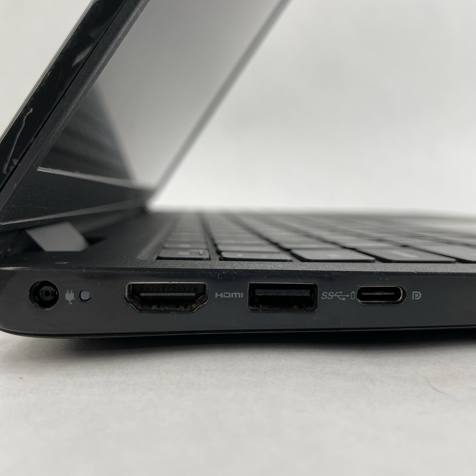 Dell Latitude 3520 15.6" i5-1145G7 2.60 GHz 8 GB RAM No SSD/OS/AC5