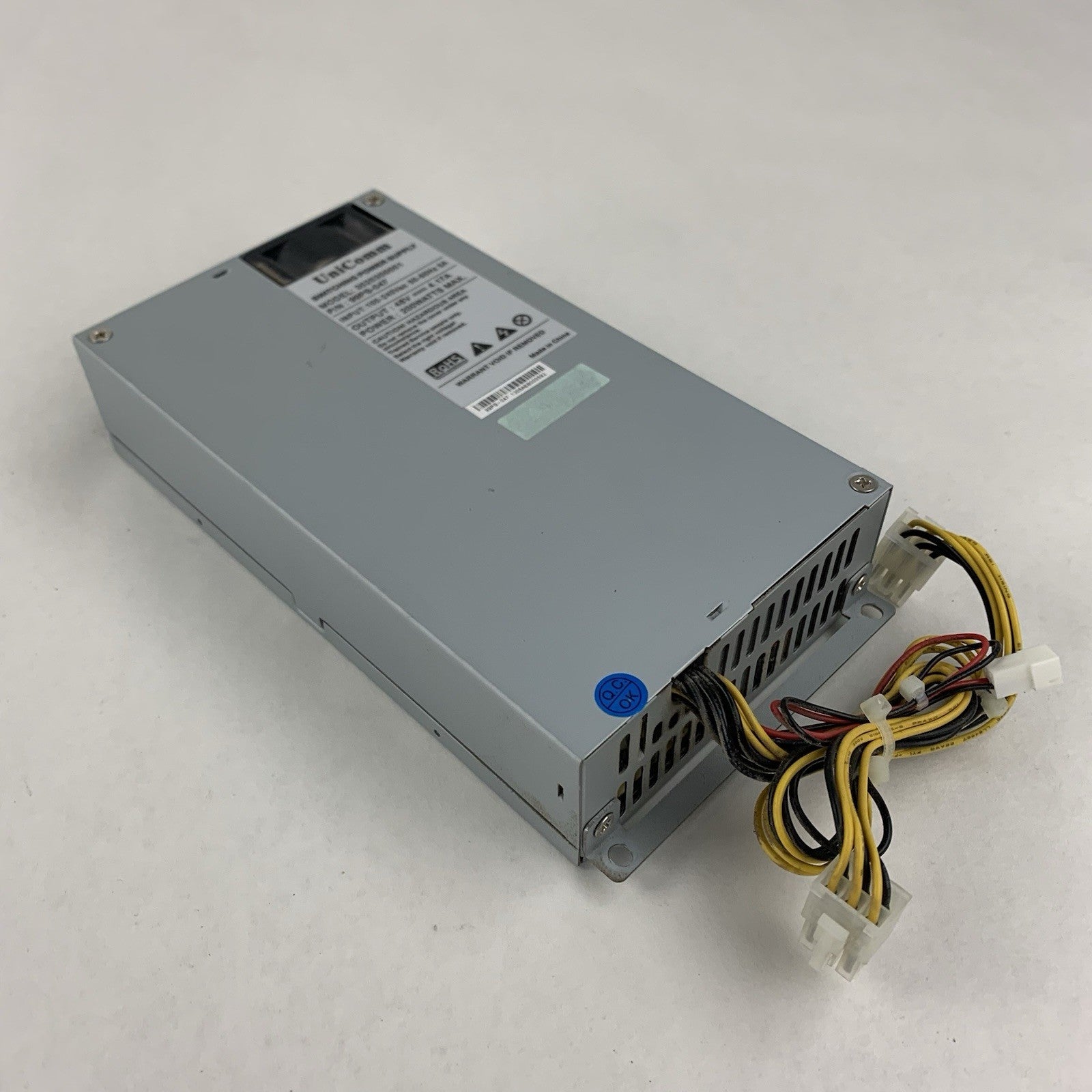 Unicom 3020300001 99PS-047 100-240 VAC 60 Hz 48V 200W Power Supply0