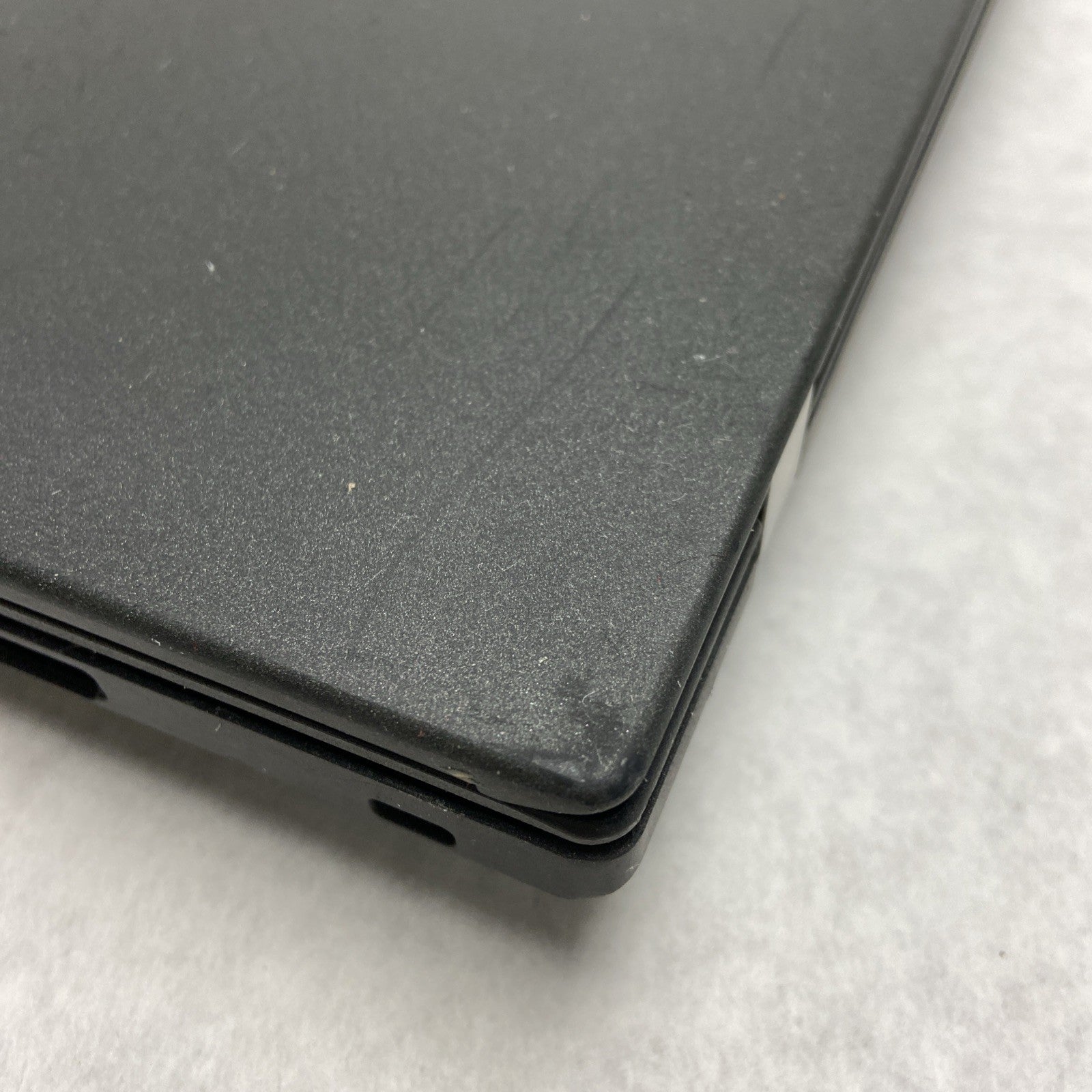 Lenovo ThinkPad T460 Intel Core i5-6300U 2.40 GHz 8 GB RAM 14" No HDD No OS