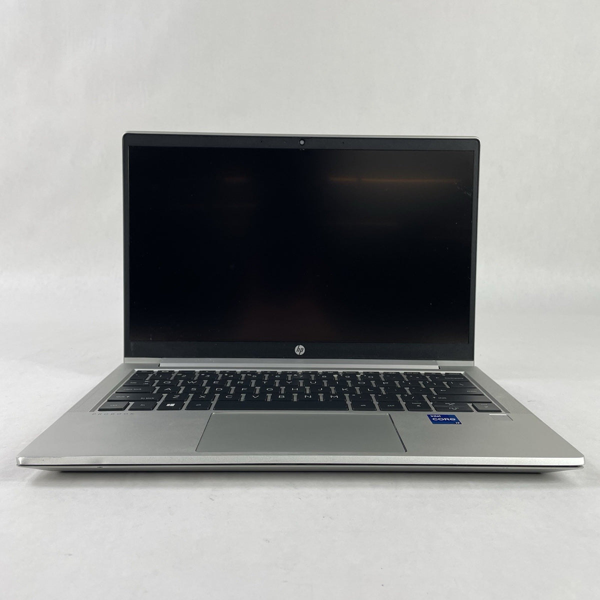 HP ProBook 630 G8 13.3" i7-1165G7 2.80 GHz 8 GB RAM No SSD No OS - Dinged Corner1