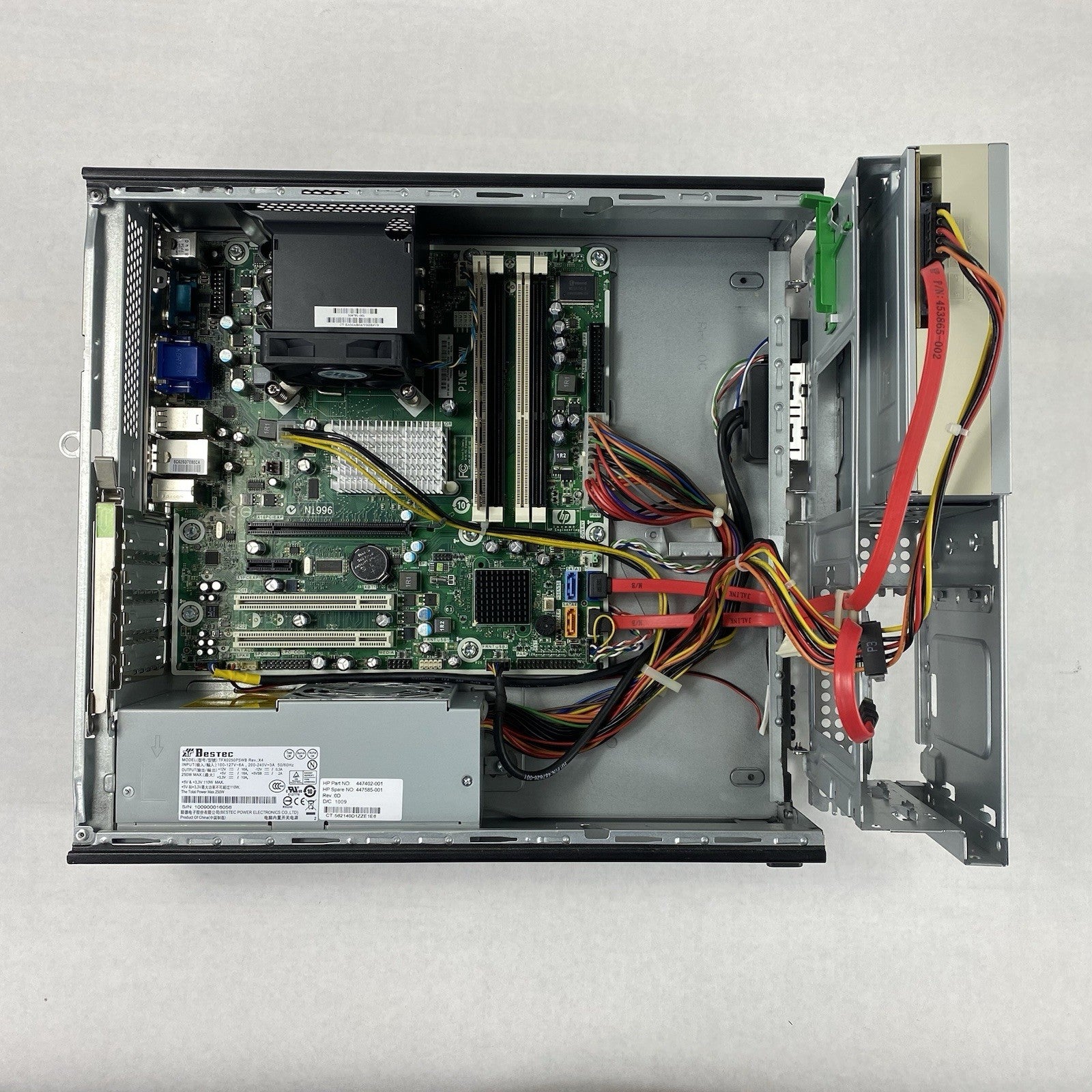 HP Pro 3000 SFF Pentium Dual-Core E6700 3.2GHz 2GB RAM No HDD No OS