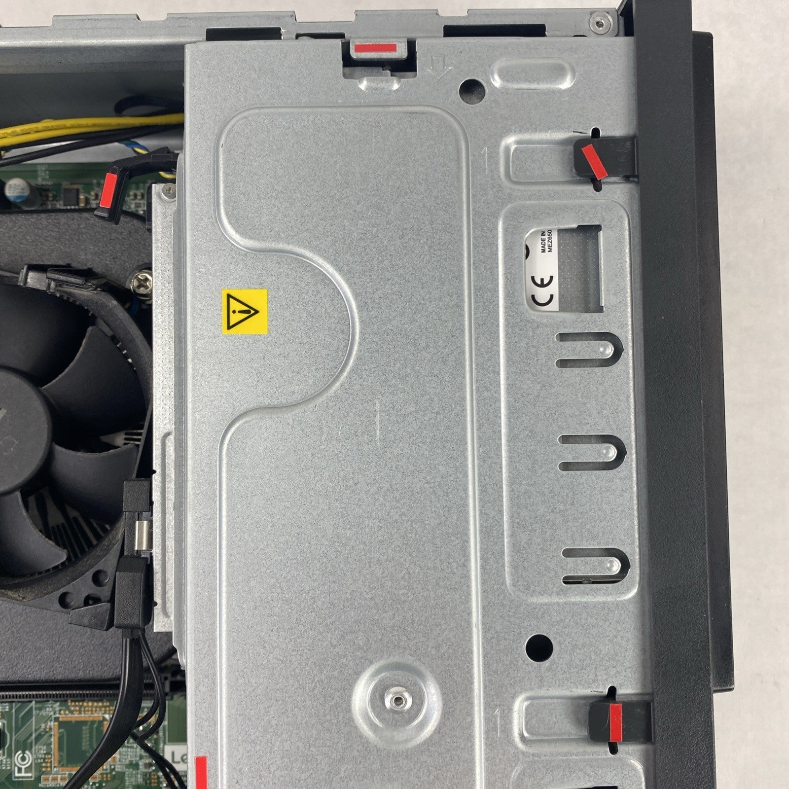 Lenovo ThinkCentre M910s SFF Intel Core i5-6500 3.20GHz 8GB RAM No HDD No OS