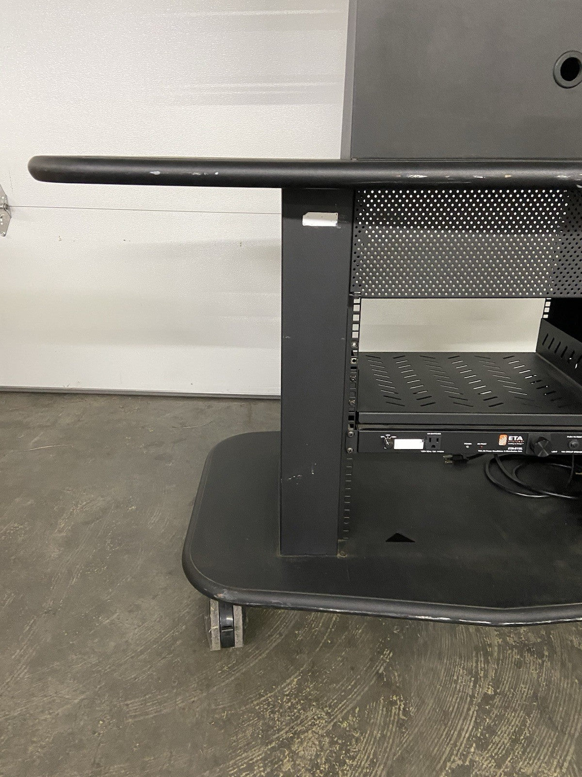 Avtech GM-350S Conferencing Cart W/Rackmount ETA Systems ETAS15L 15A Power Unit