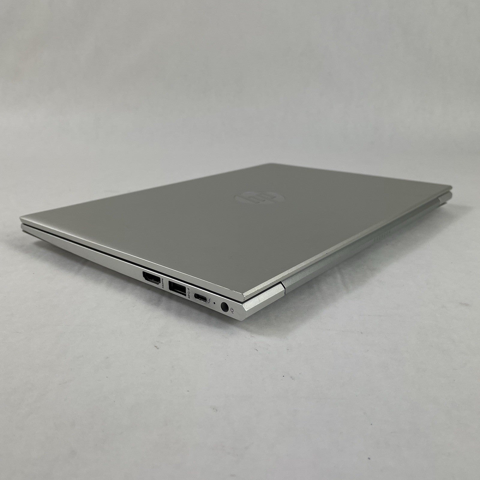 HP ProBook 630 G8 13.3" i7-1165G7 2.80 GHz 8 GB RAM No SSD No OS - Dinged Corner11