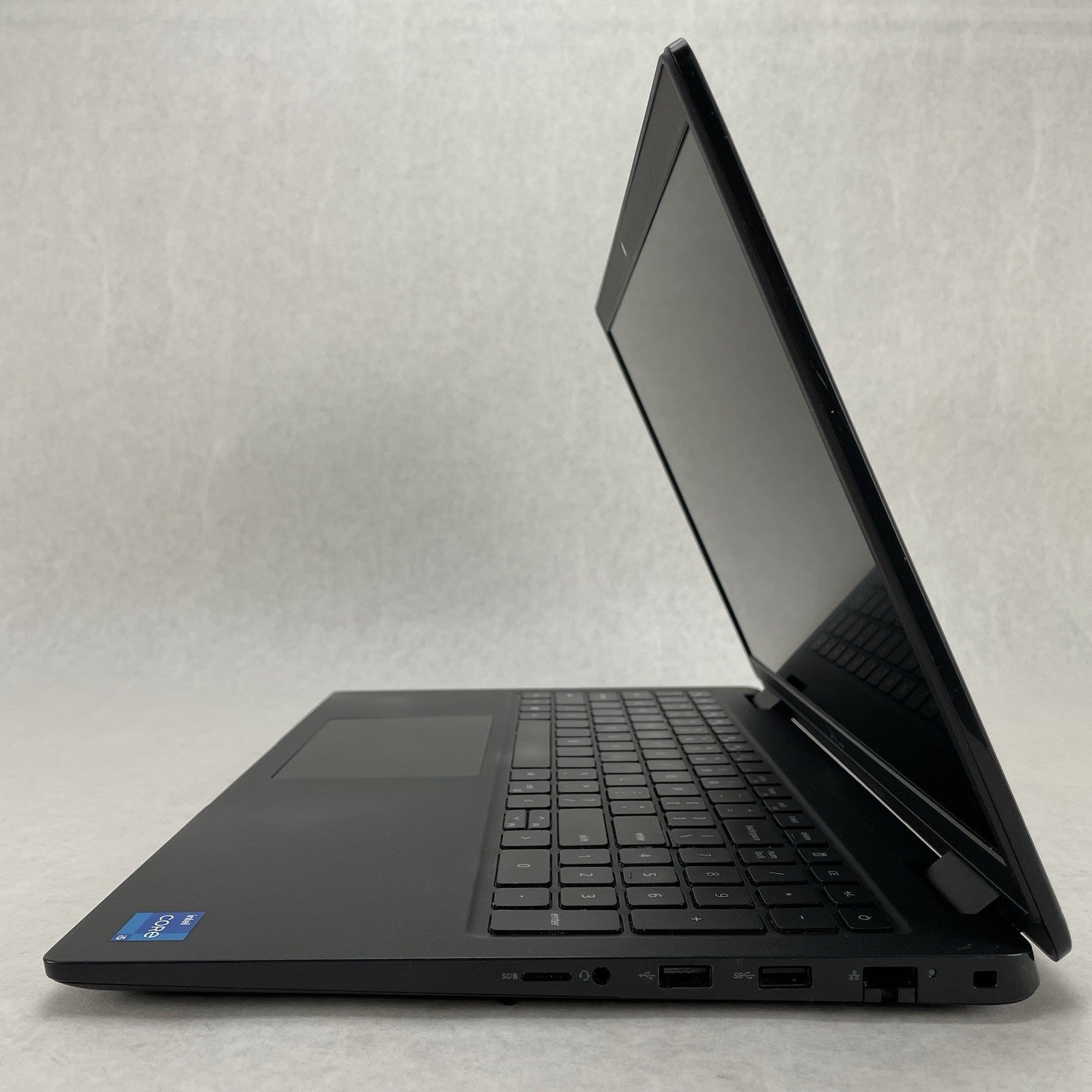 Dell Latitude 3520 15.6" i5-1135G7 2.40 Ghz 8 GB RAM No SSD/OS/AC4