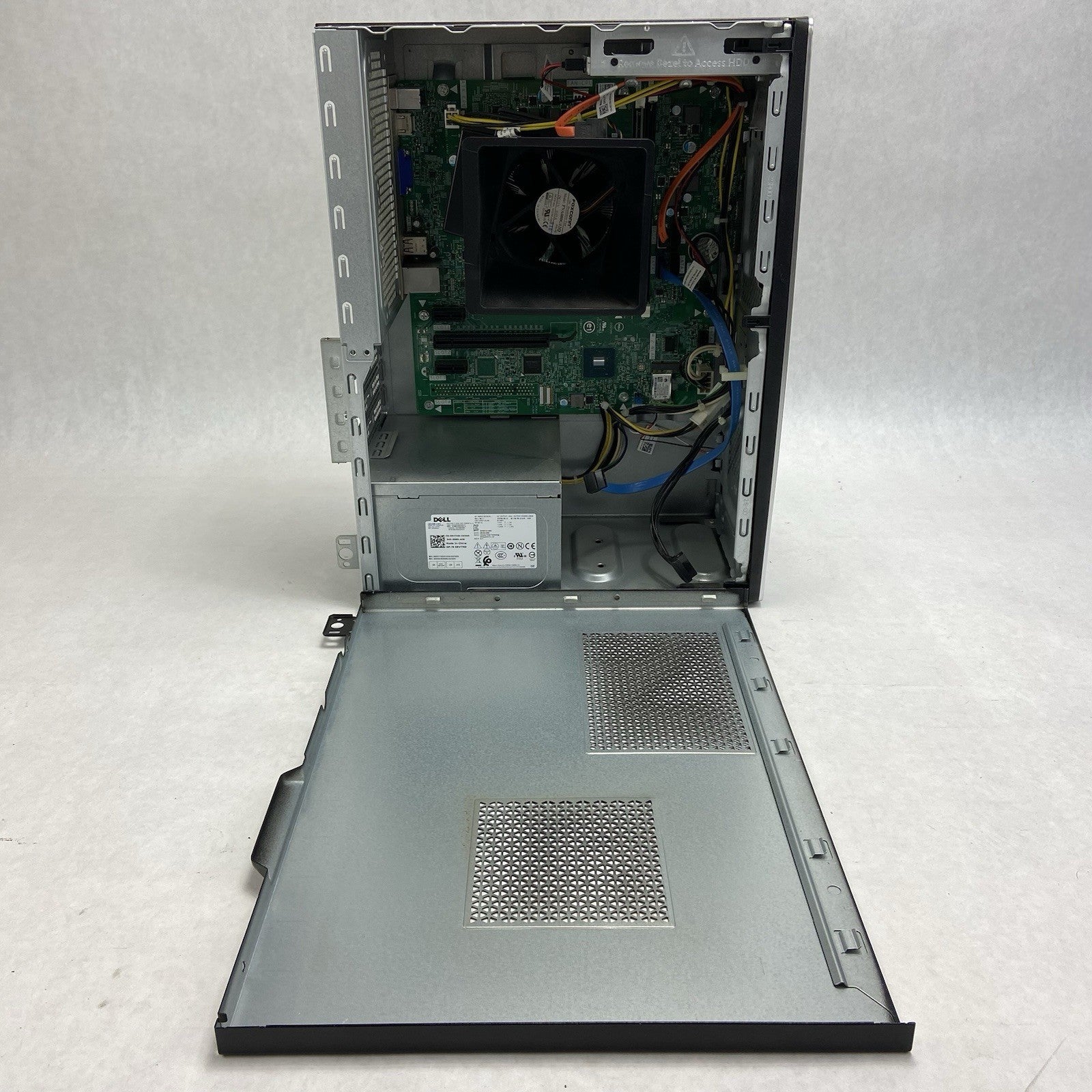 Dell Inspiron 3670 MT Intel Core i5-8400 2.8GHz 8GB RAM No HDD No OS8