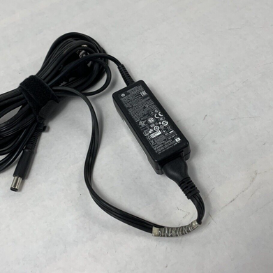 Lot of 2 HP AC Adapter 608425 and 744481-003