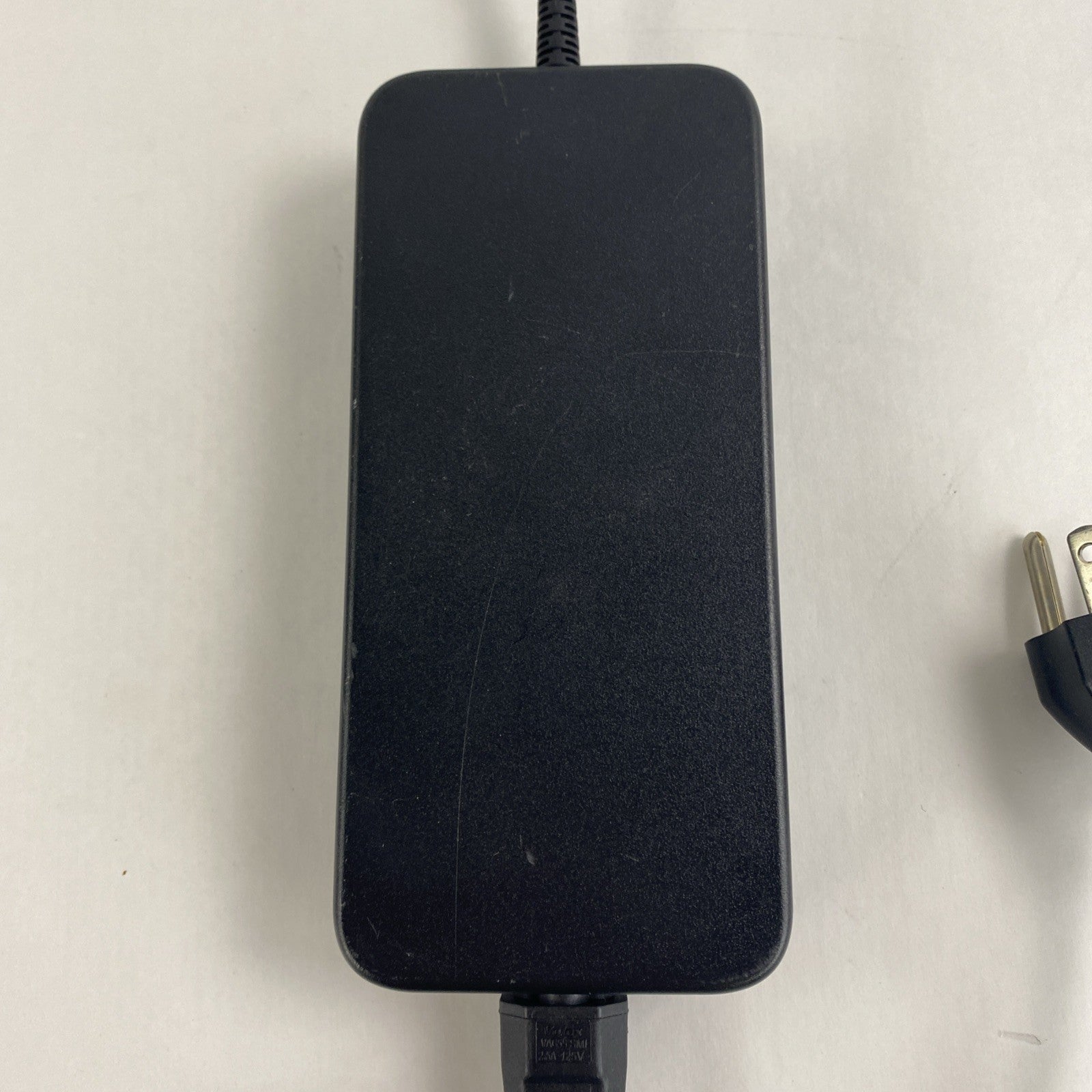 Delta ADH-108AR-B 12V 9A 108W Ac Adapter Power Supply 6Pin2
